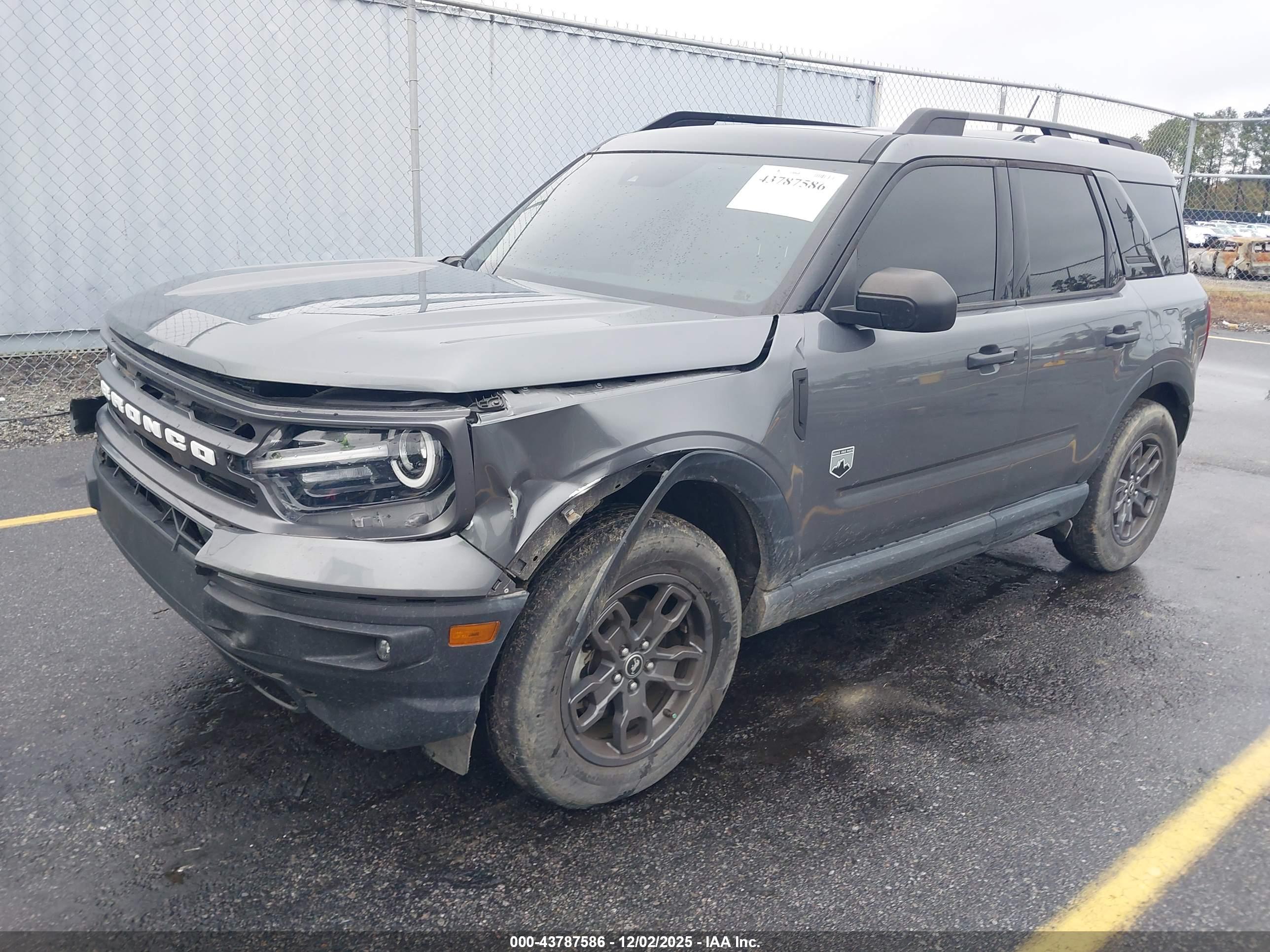 FORD BRONCO image 2