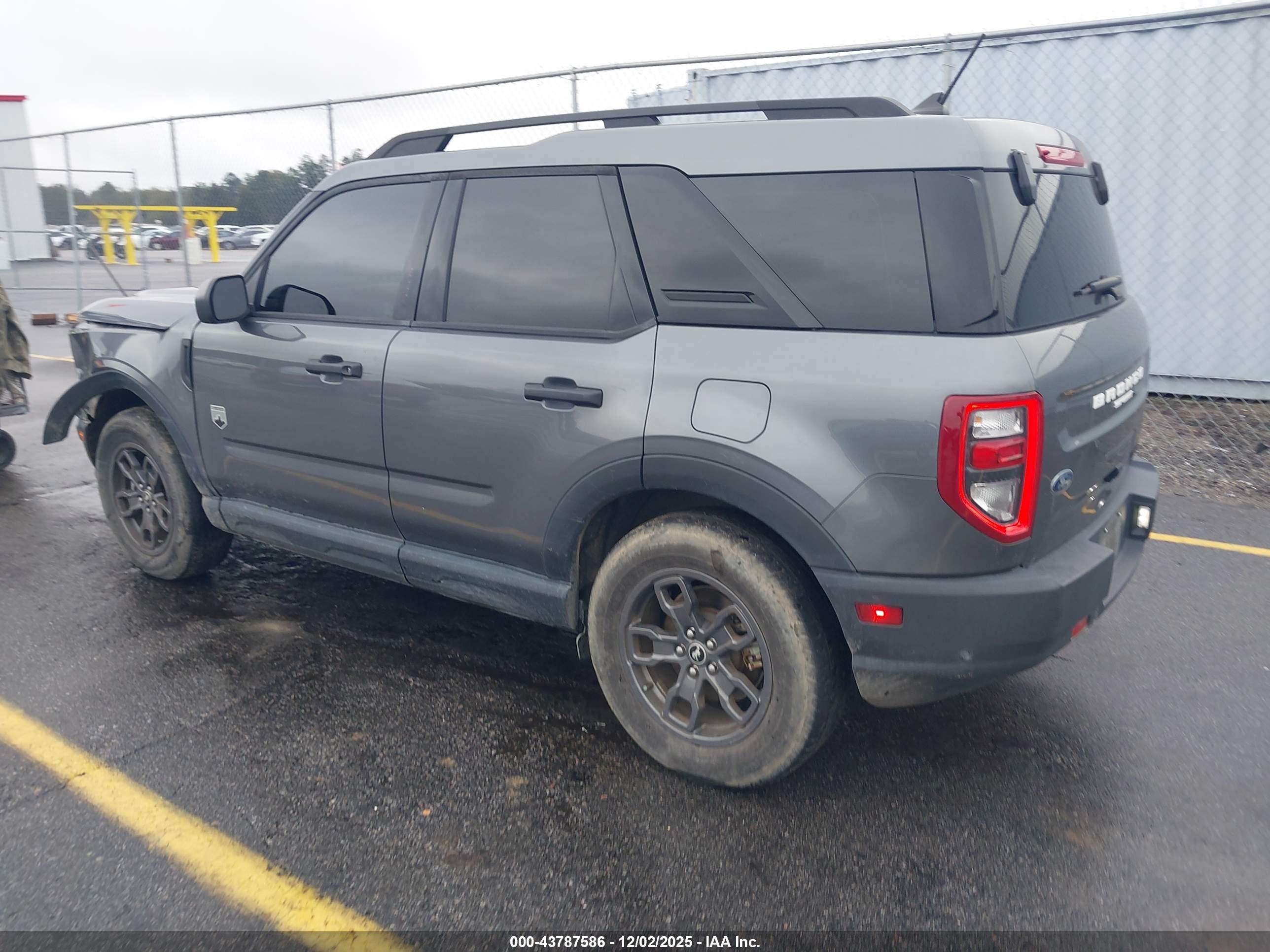 FORD BRONCO image 3