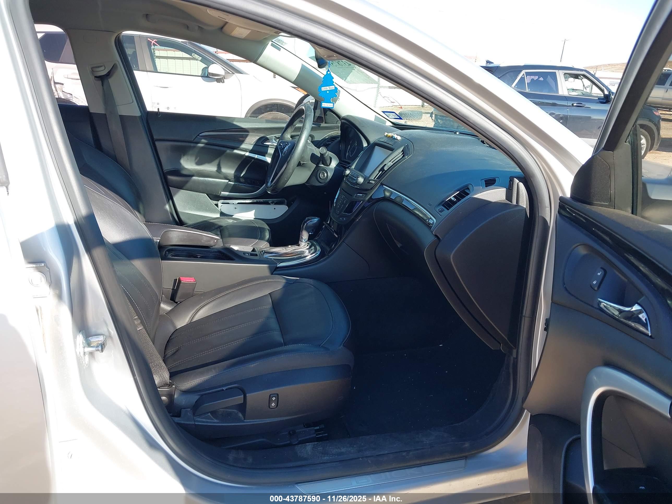 BUICK REGAL image 5
