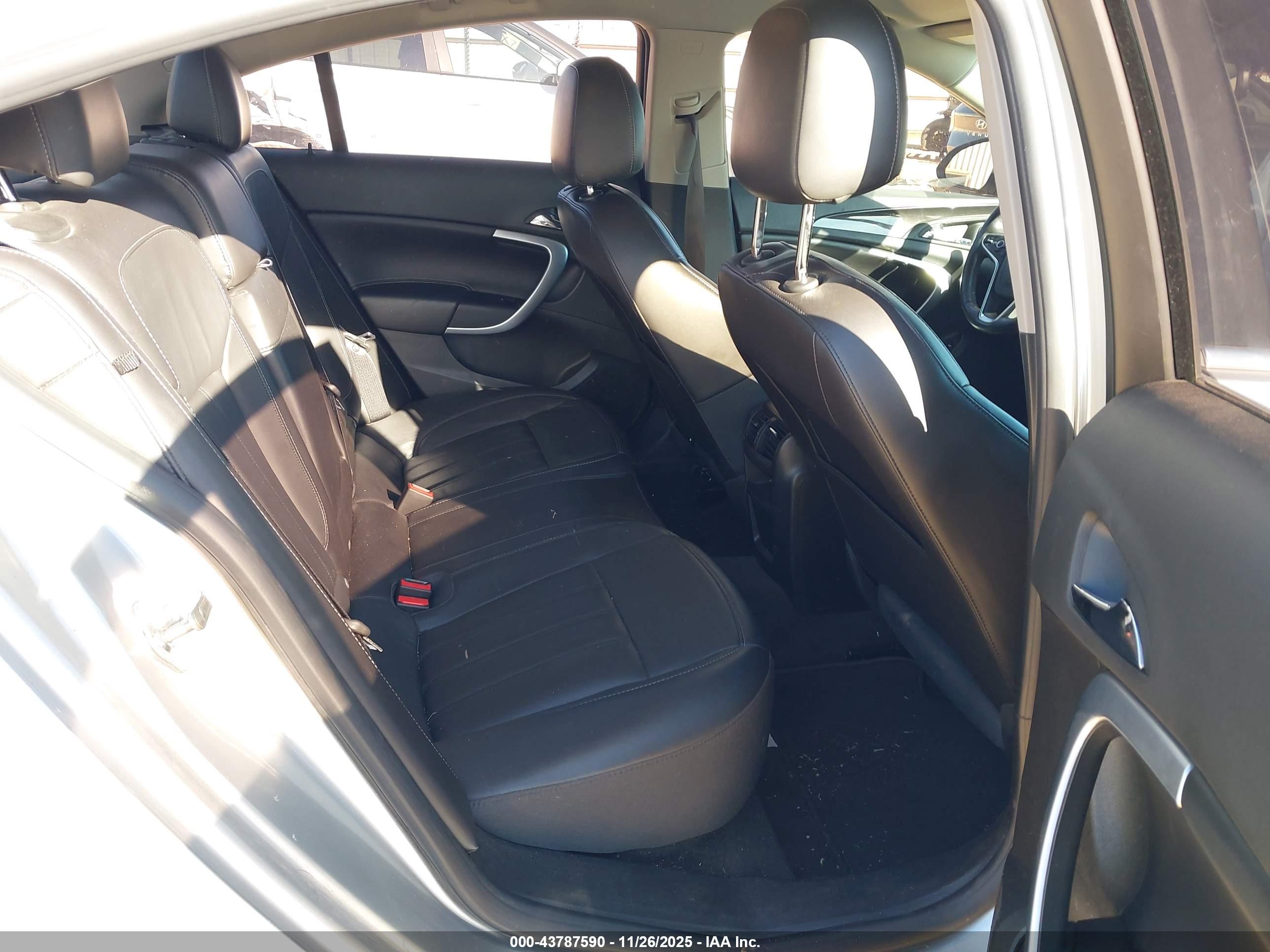 BUICK REGAL image 8