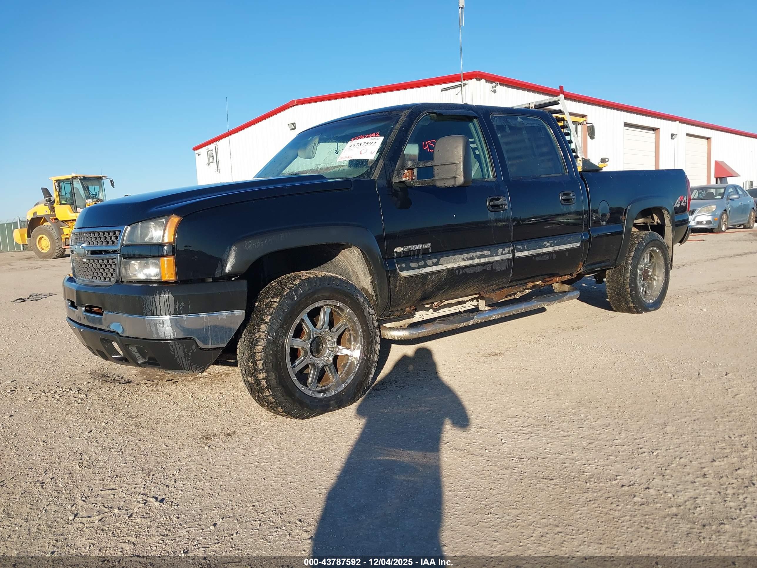 CHEVROLET SILVERADO image 2