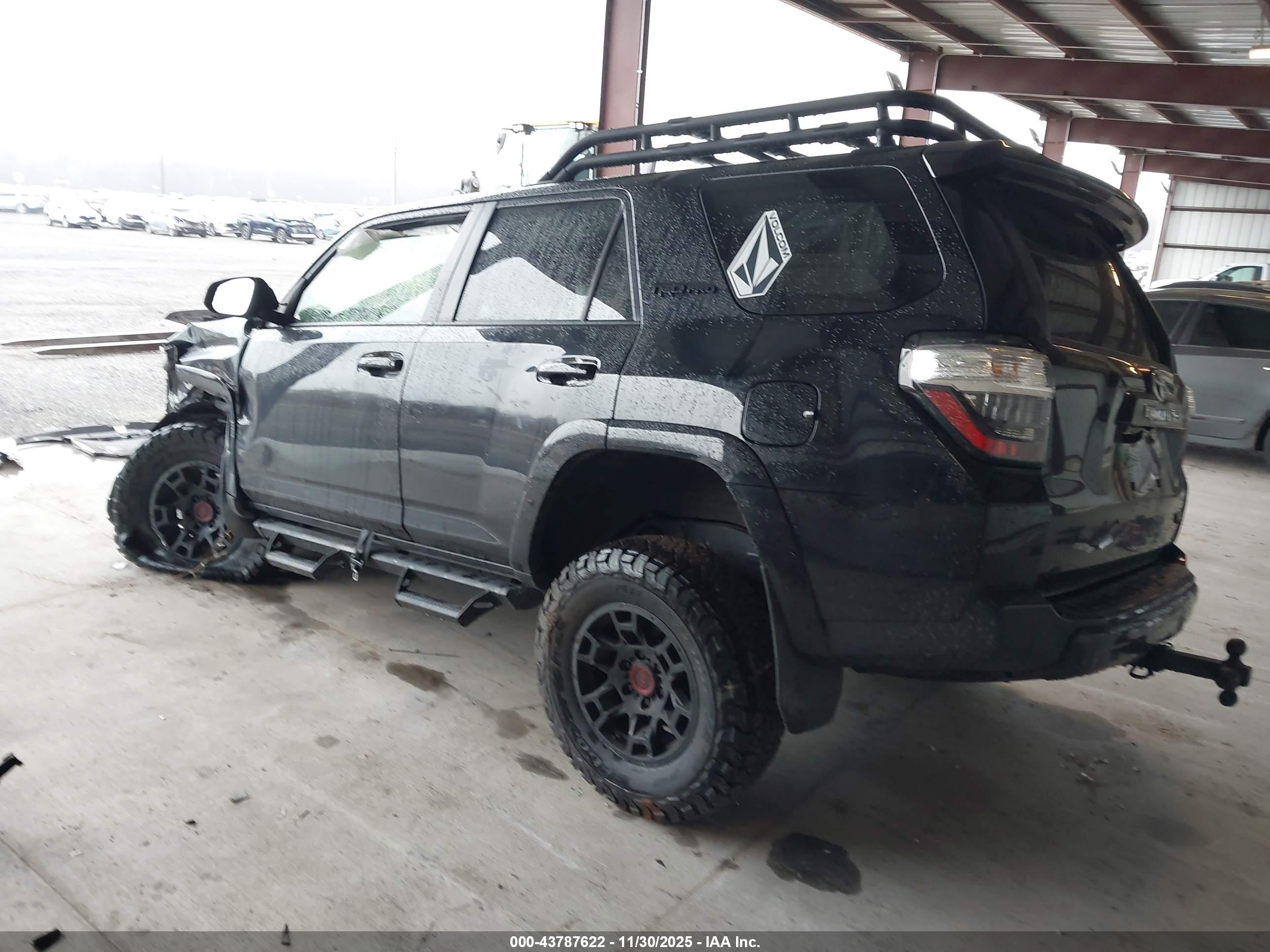 TOYOTA 4RUNNER image 3