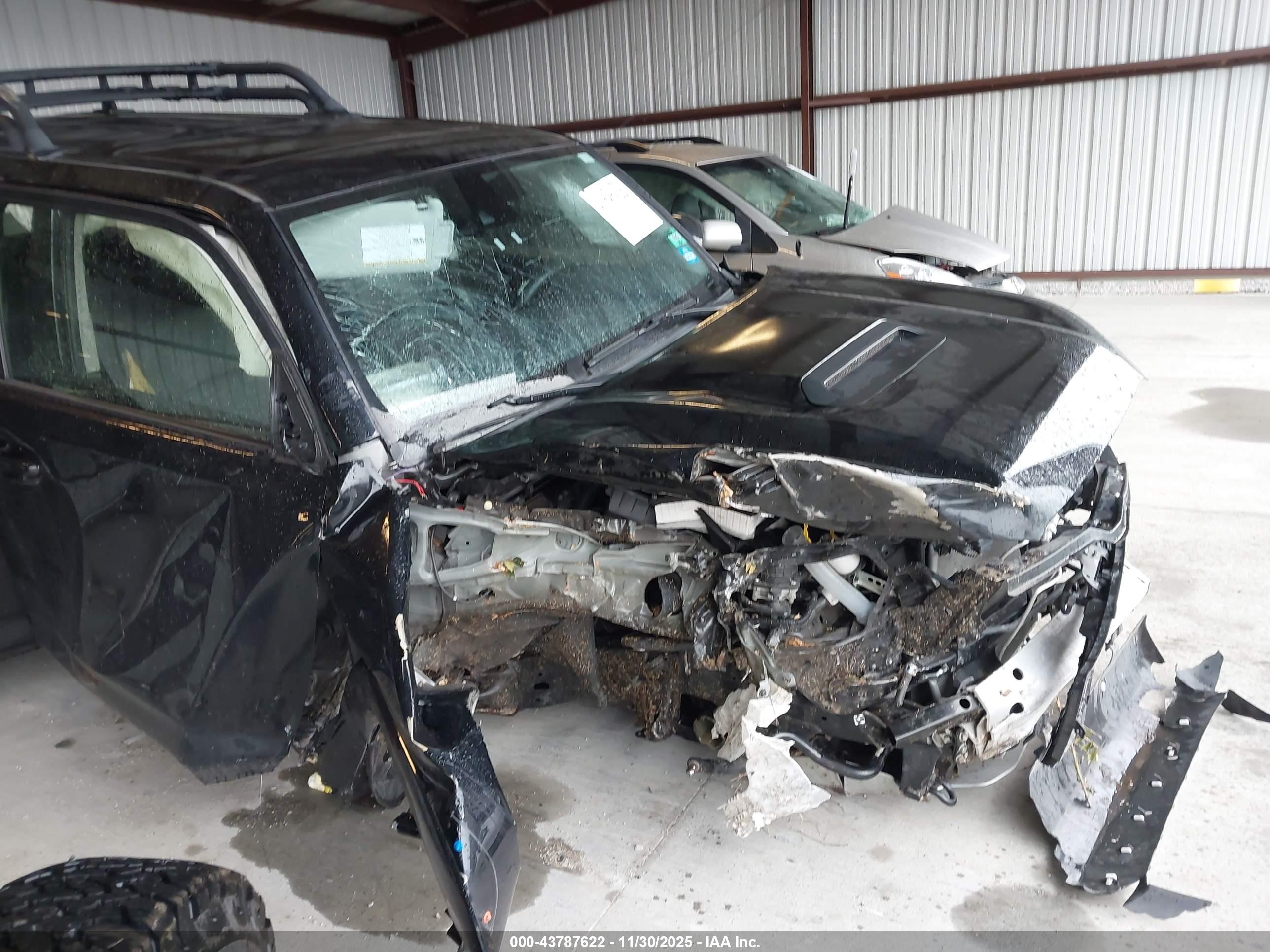 TOYOTA 4RUNNER image 6