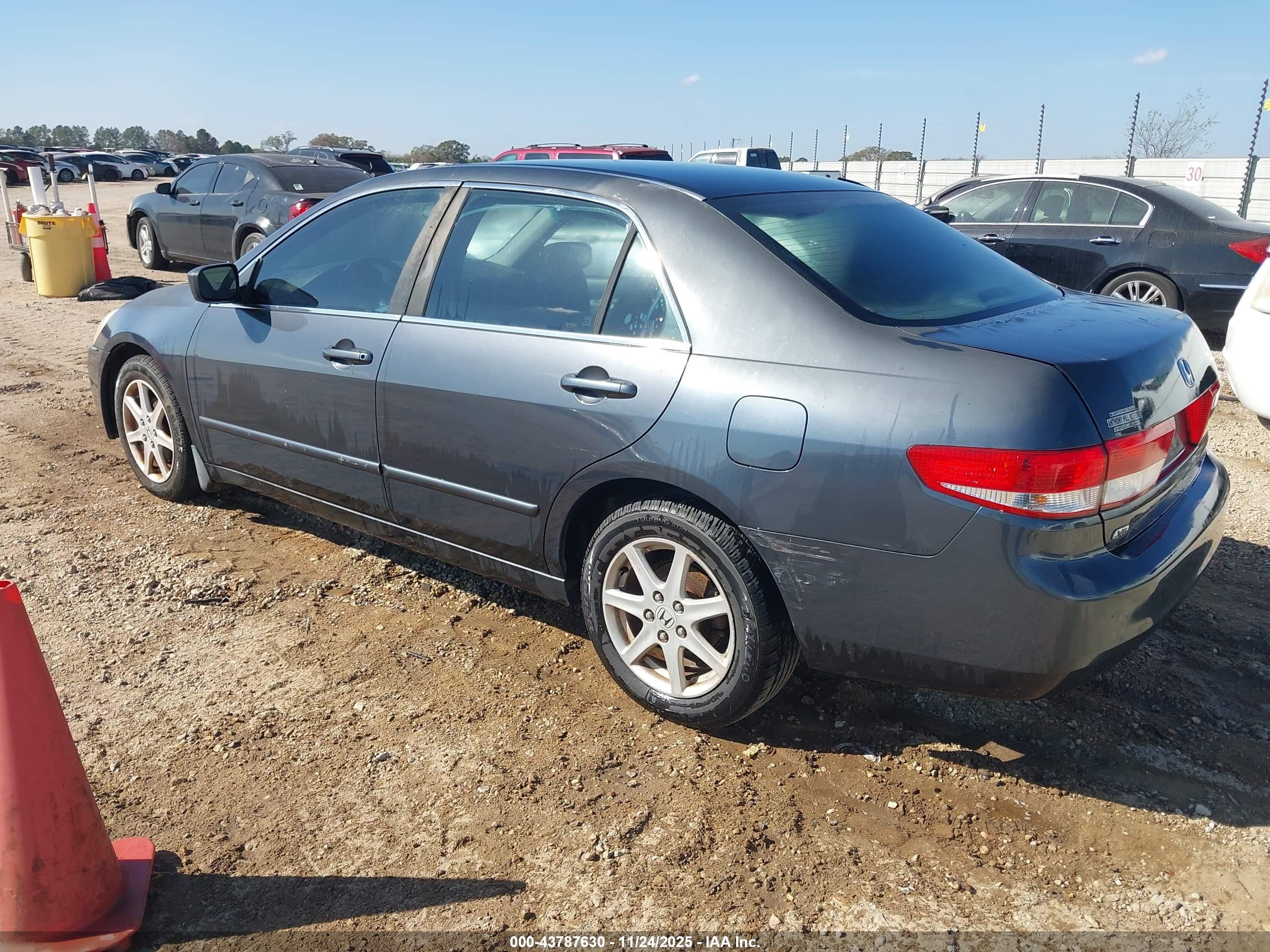 HONDA ACCORD image 3