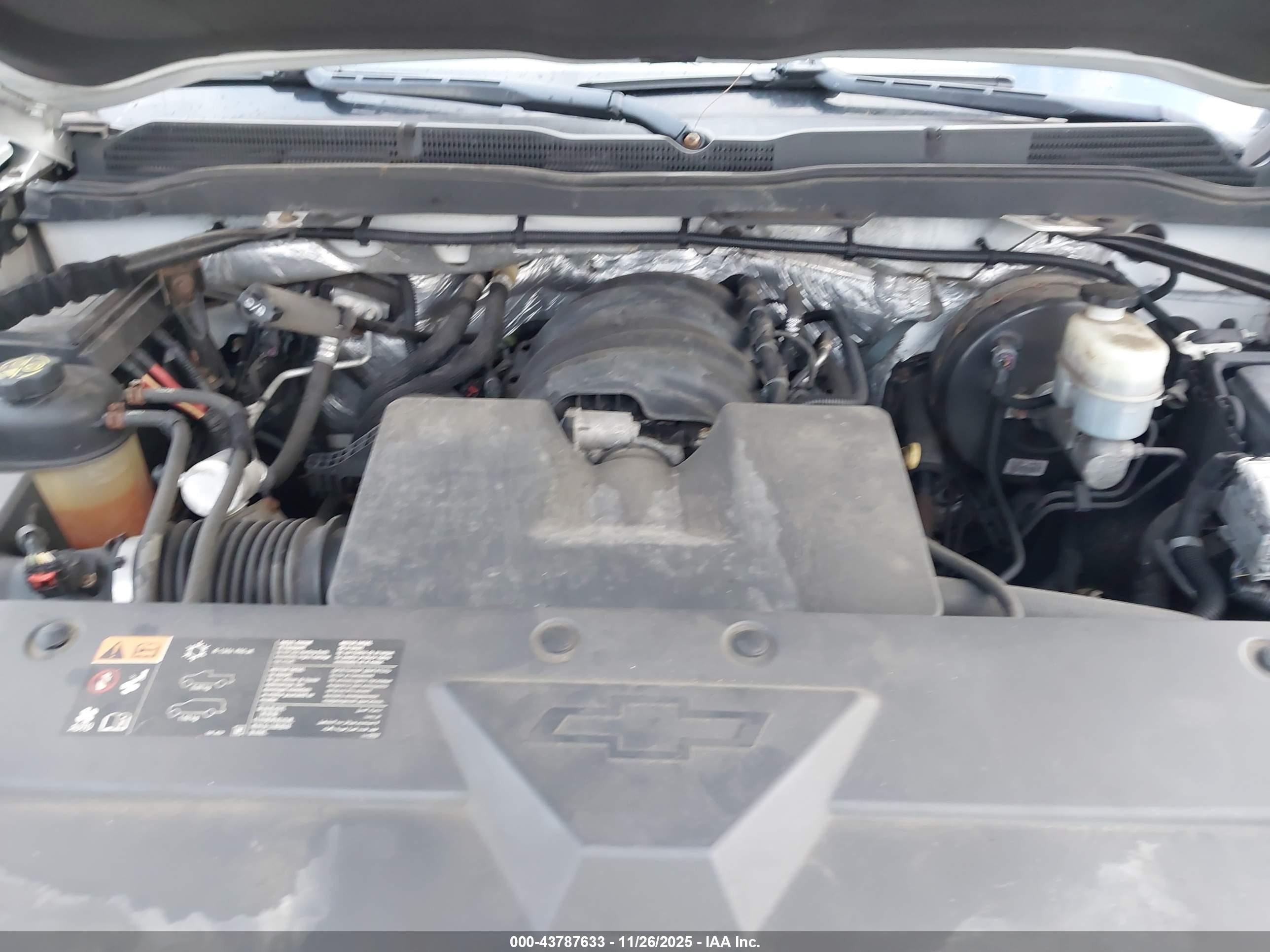 CHEVROLET SILVERADO image 10