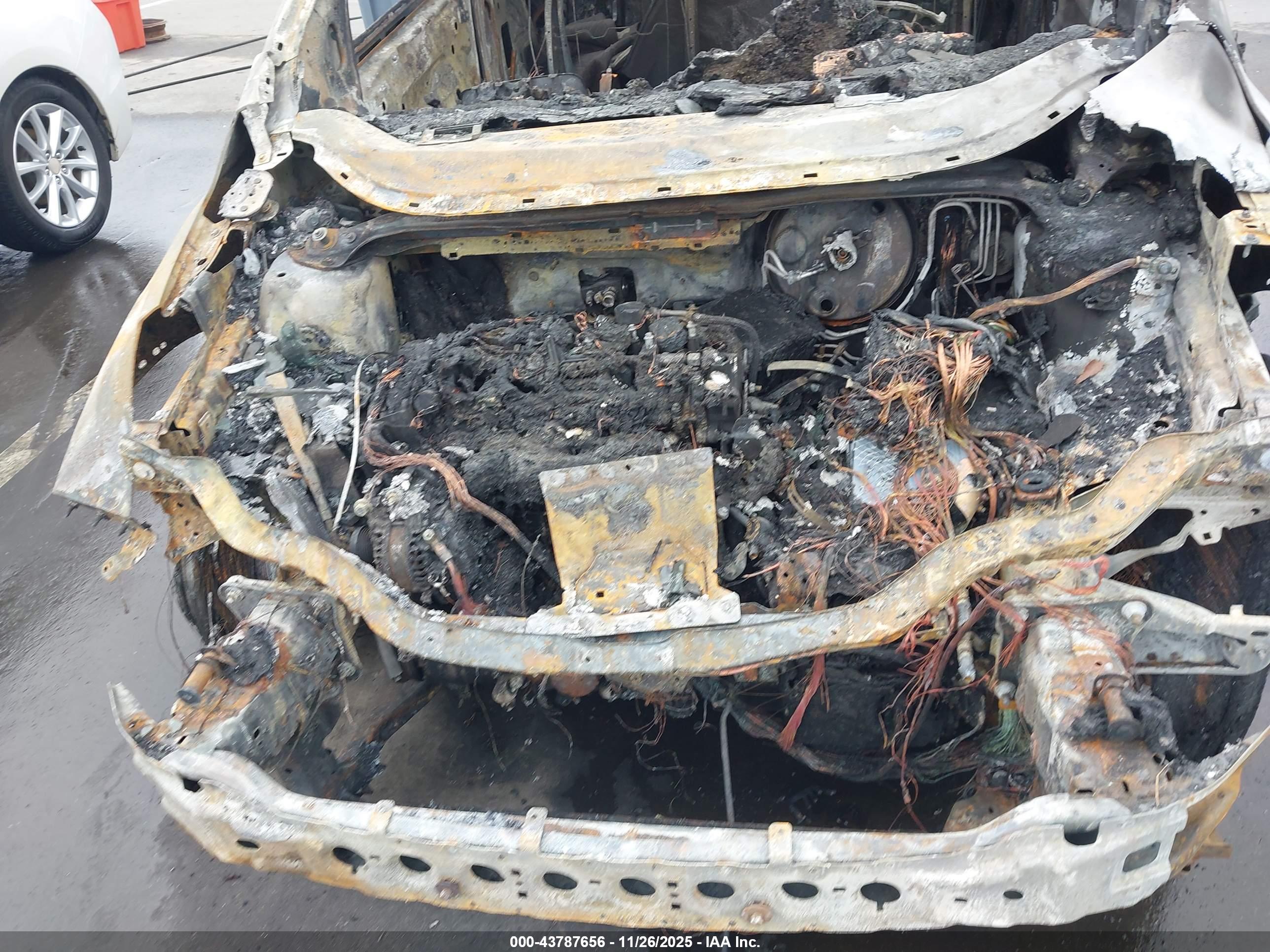 FORD ESCAPE image 10