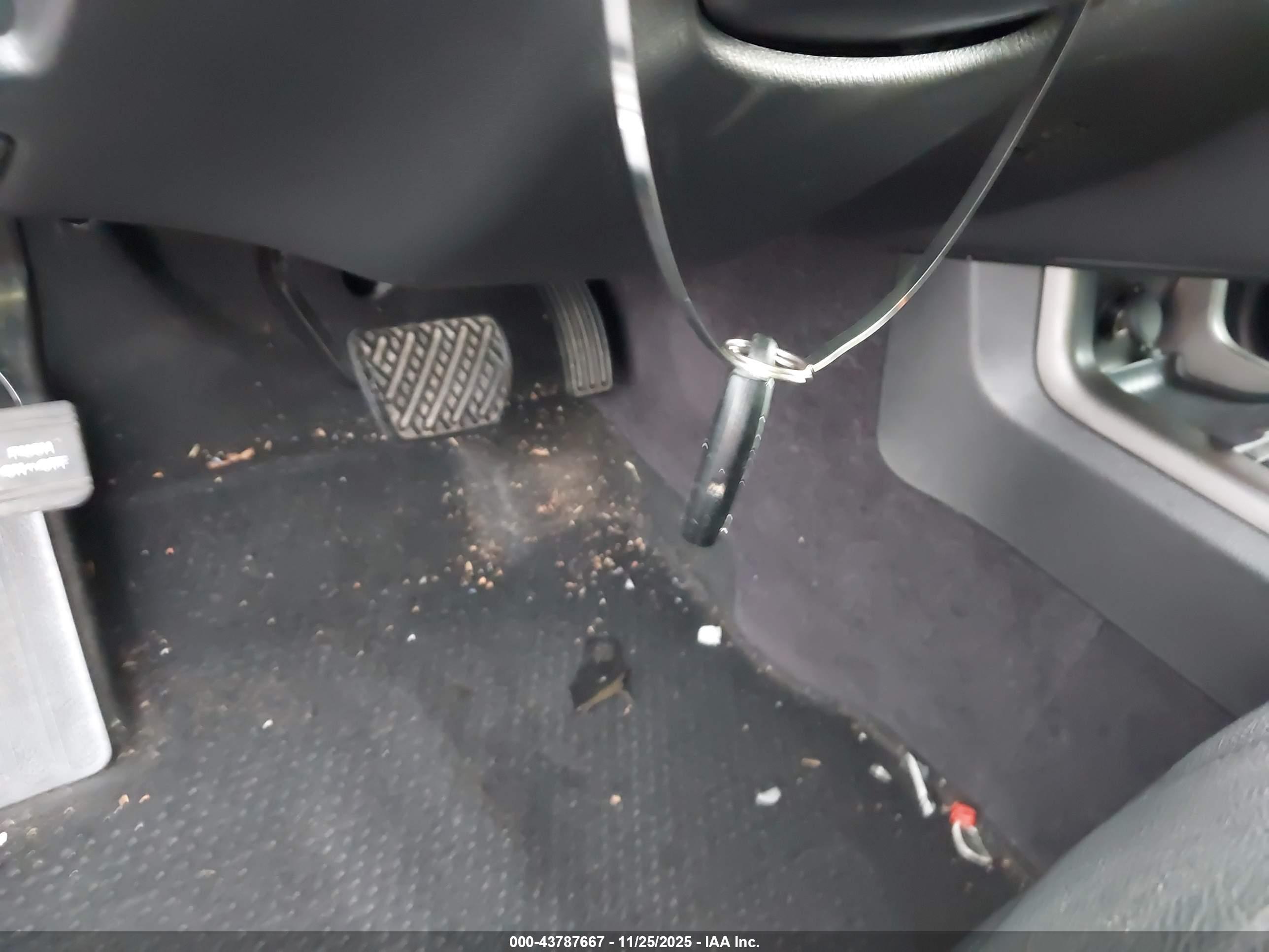 NISSAN MURANO image 11