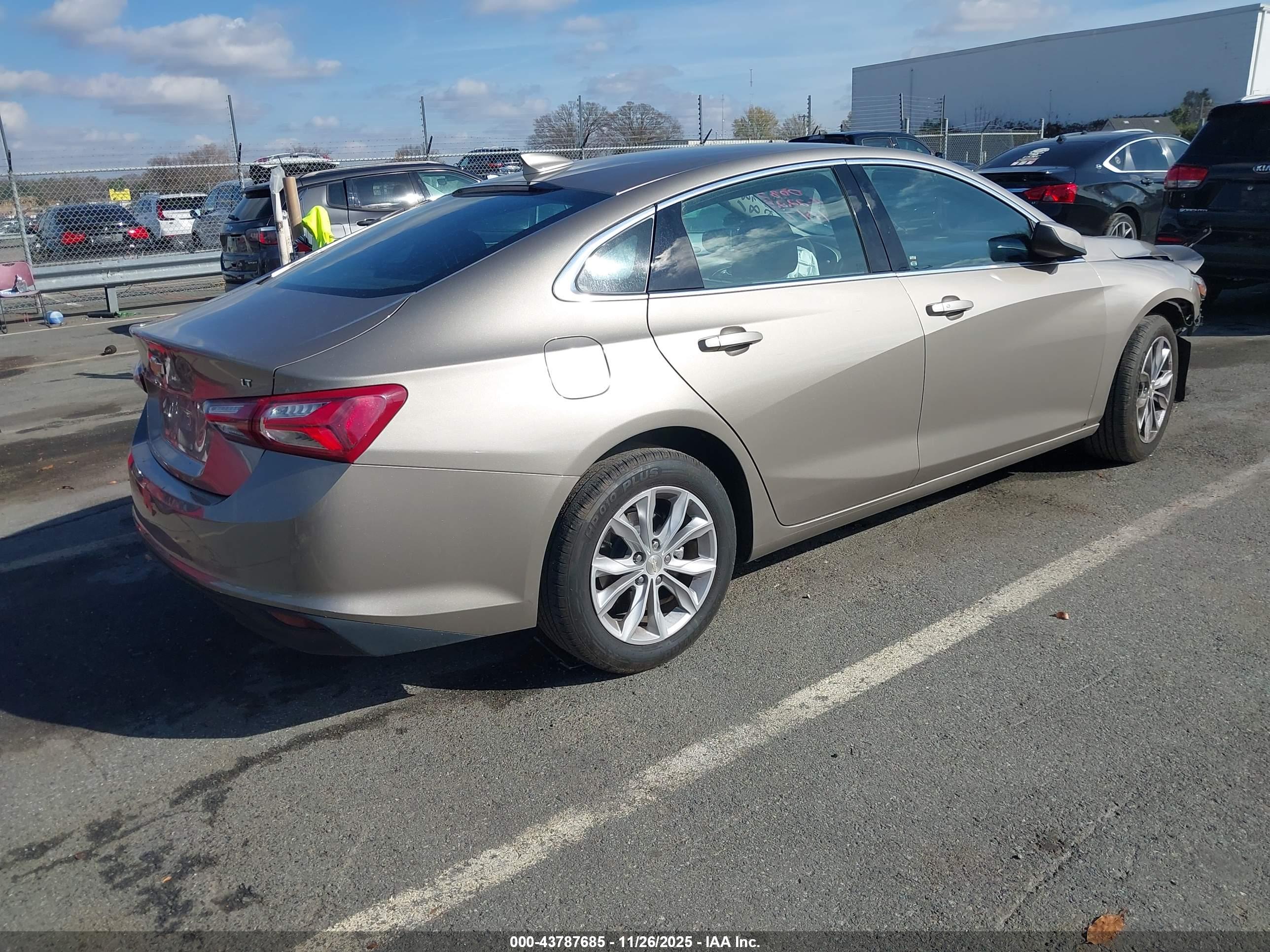 CHEVROLET MALIBU image 4