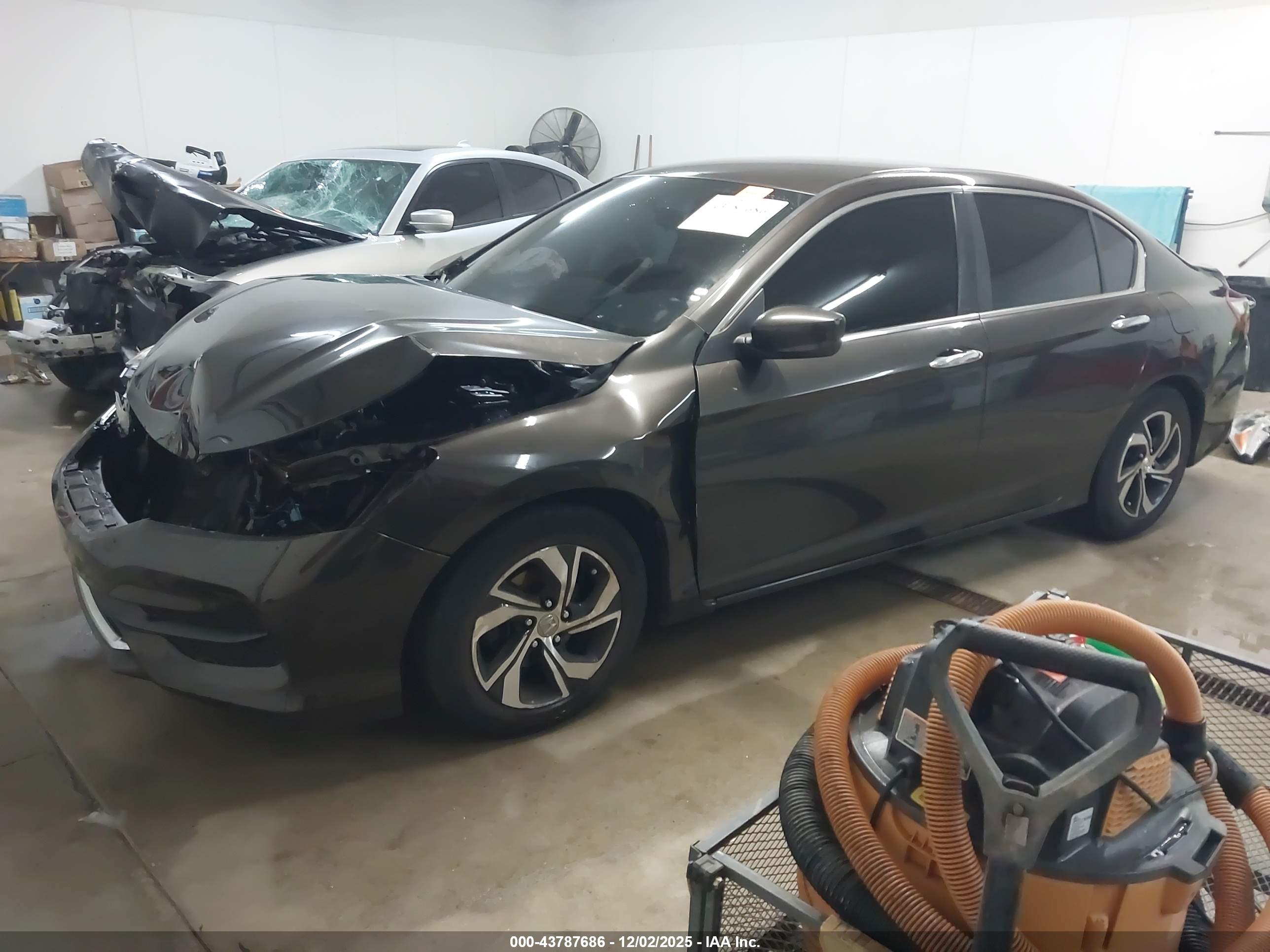HONDA ACCORD image 2
