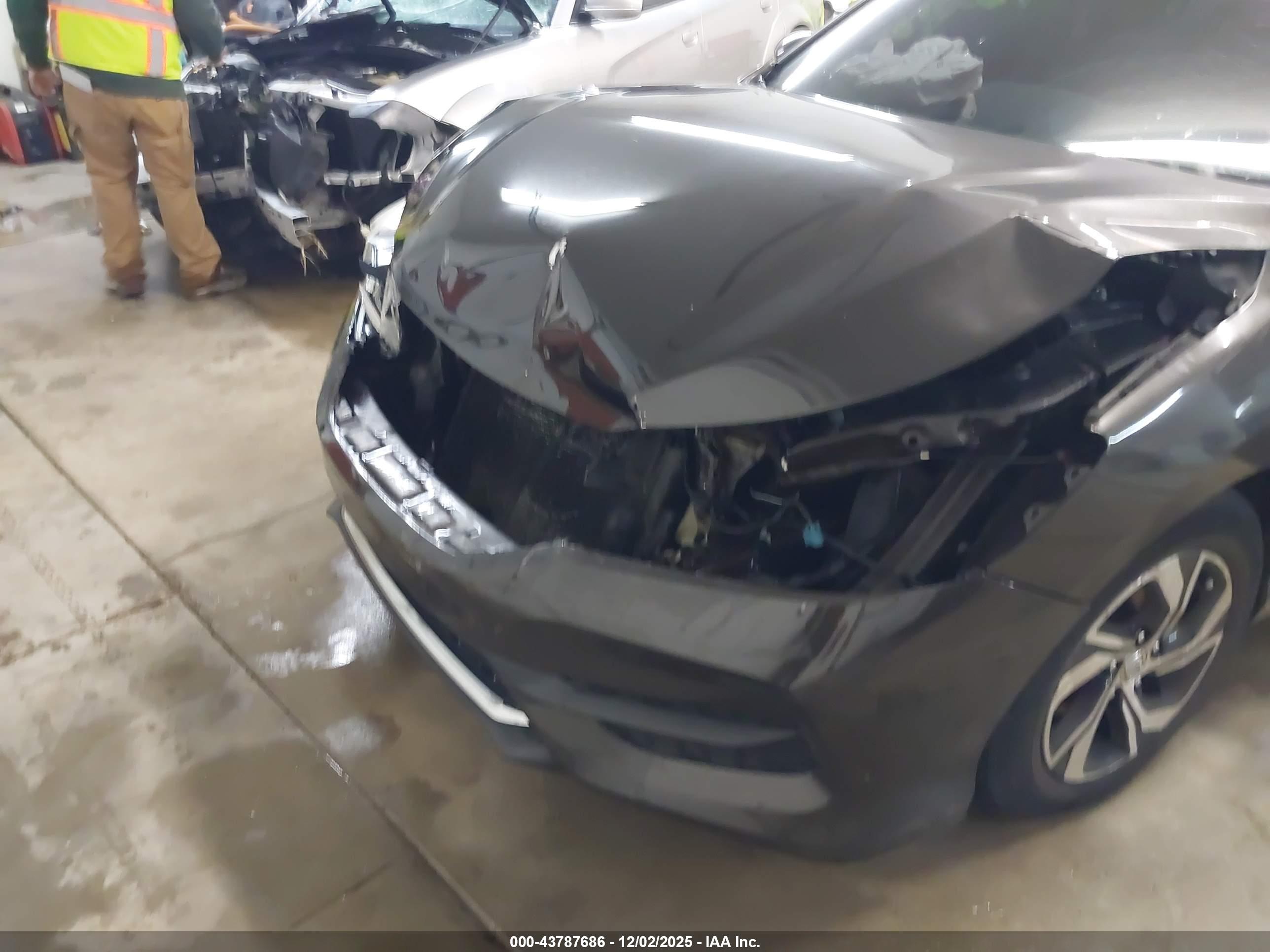 HONDA ACCORD image 6