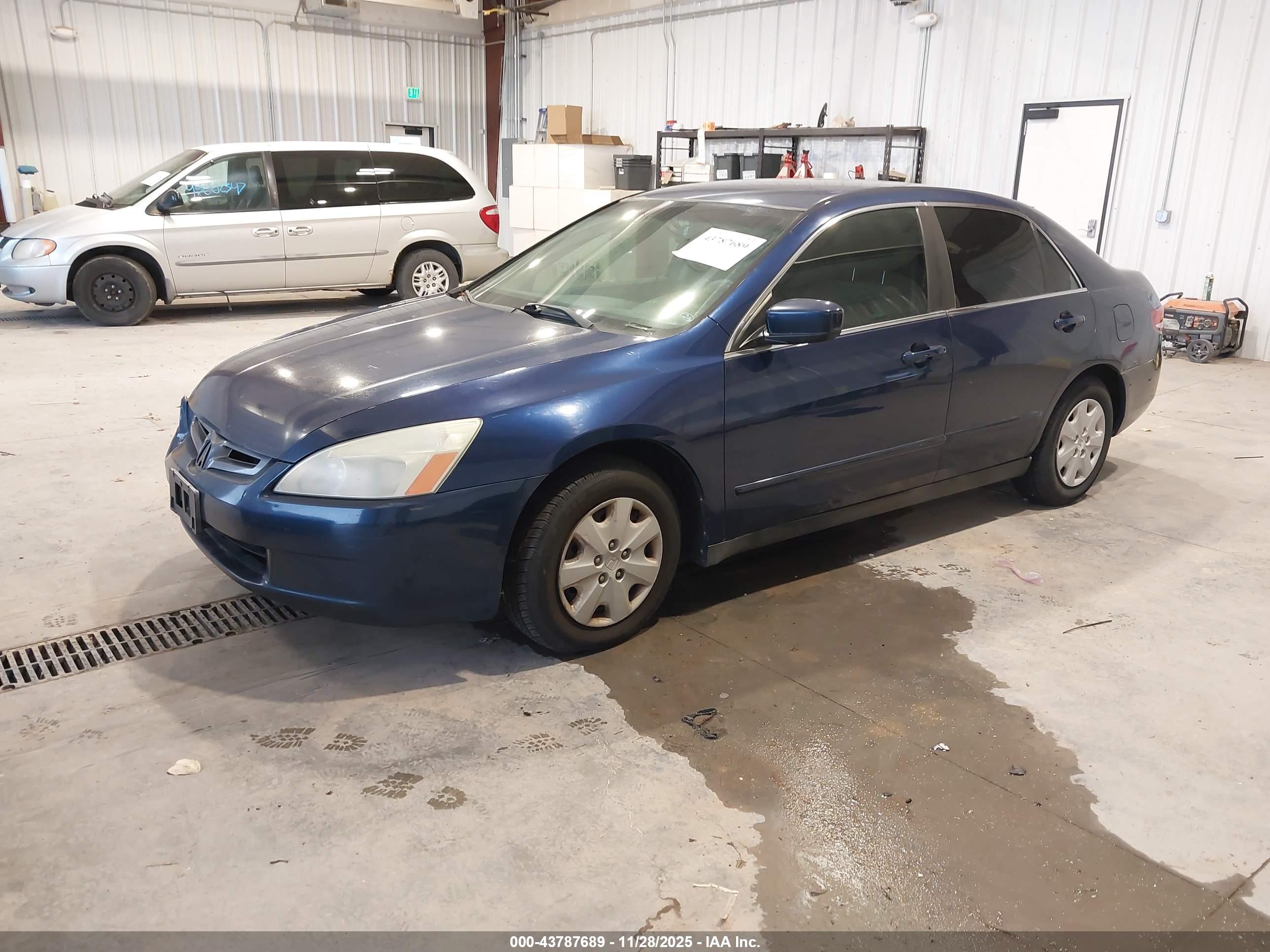 HONDA ACCORD image 2