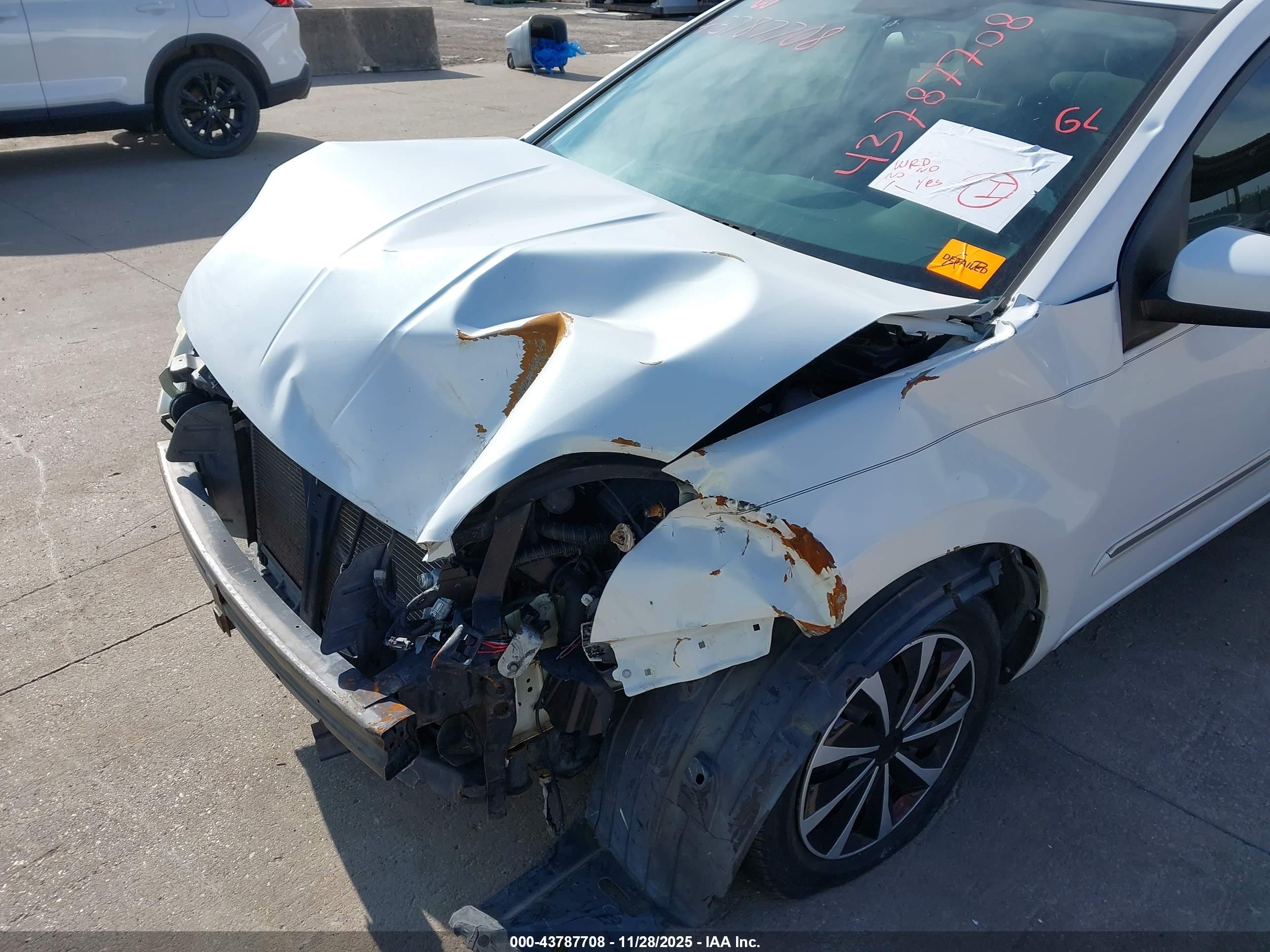 NISSAN SENTRA image 6
