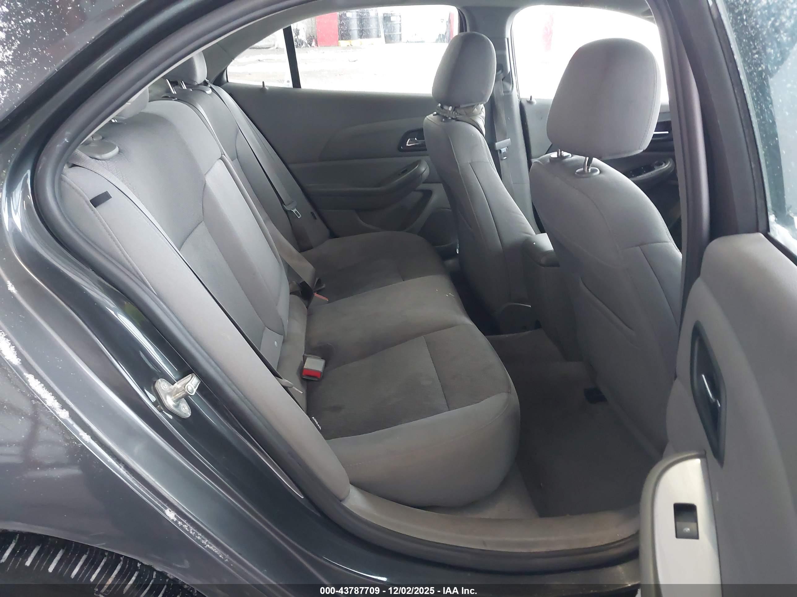 CHEVROLET MALIBU image 8