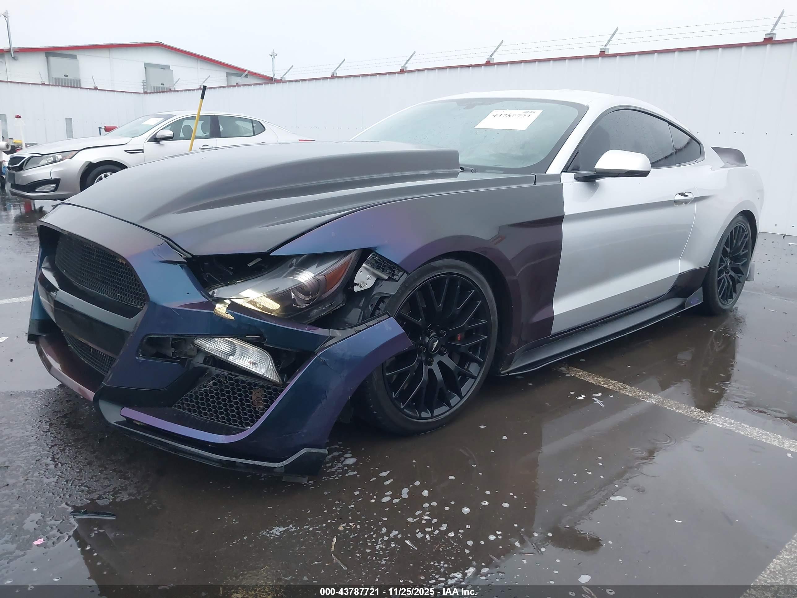 FORD MUSTANG image 2