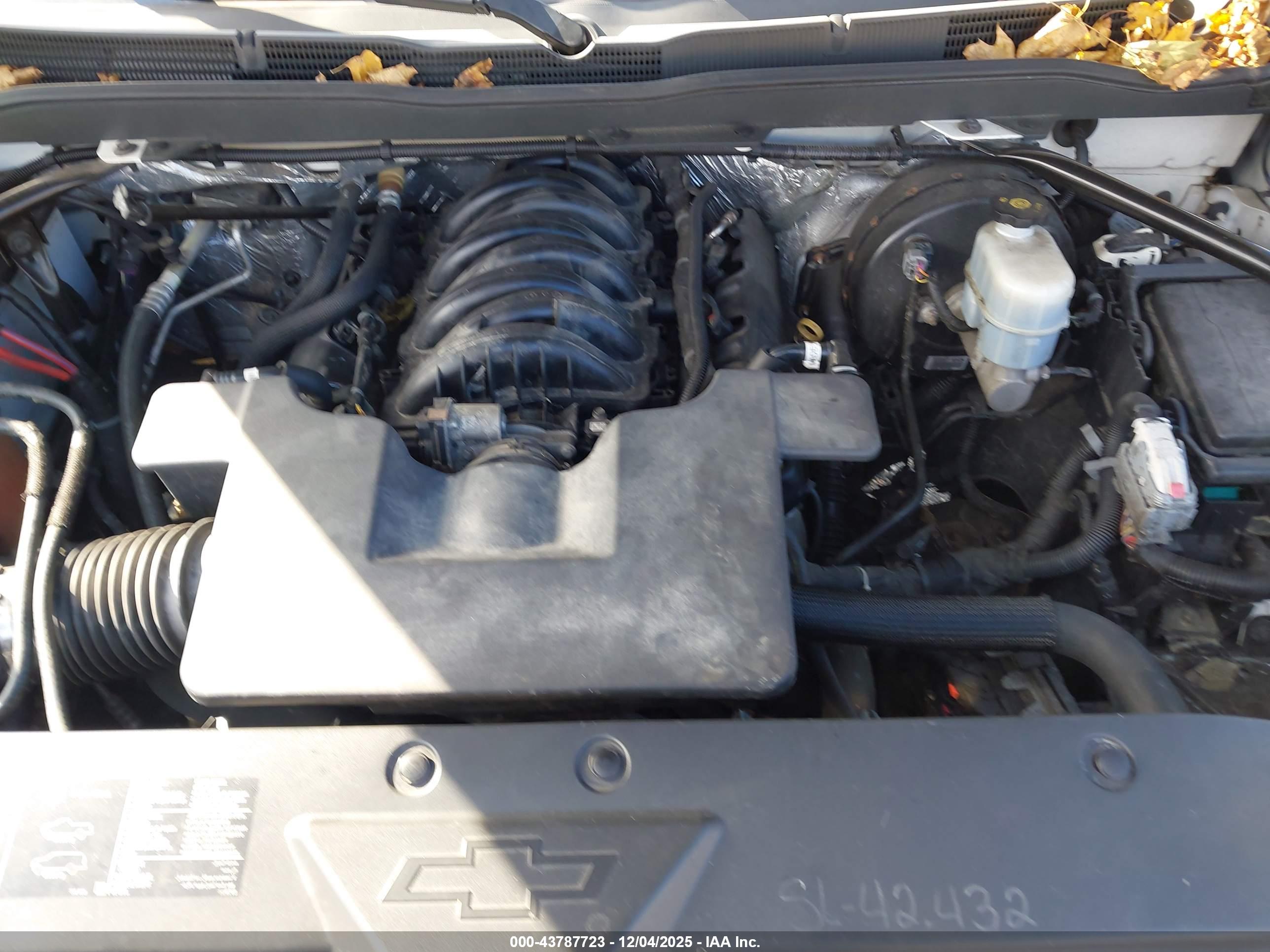 CHEVROLET SILVERADO image 10
