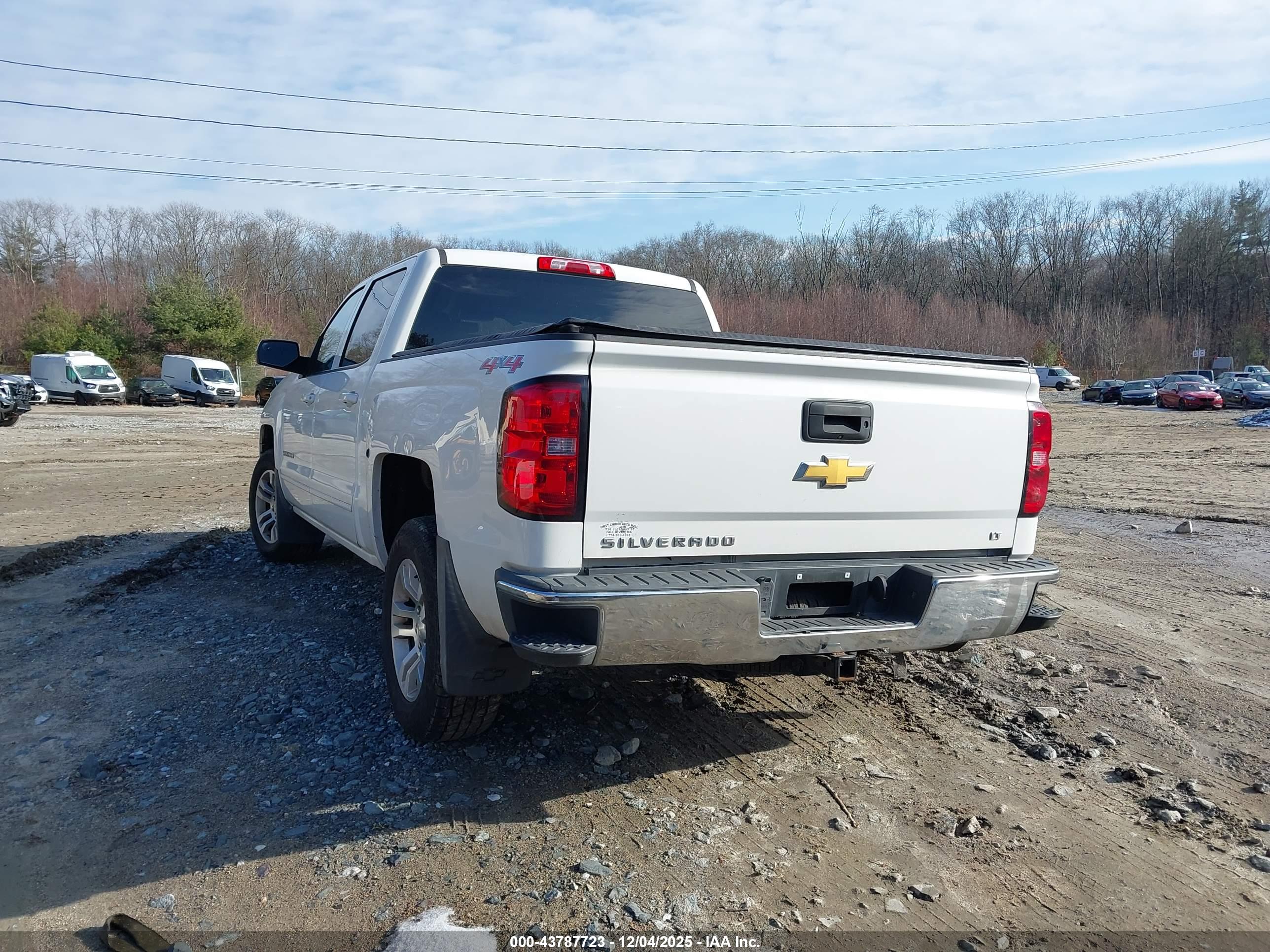 CHEVROLET SILVERADO image 3