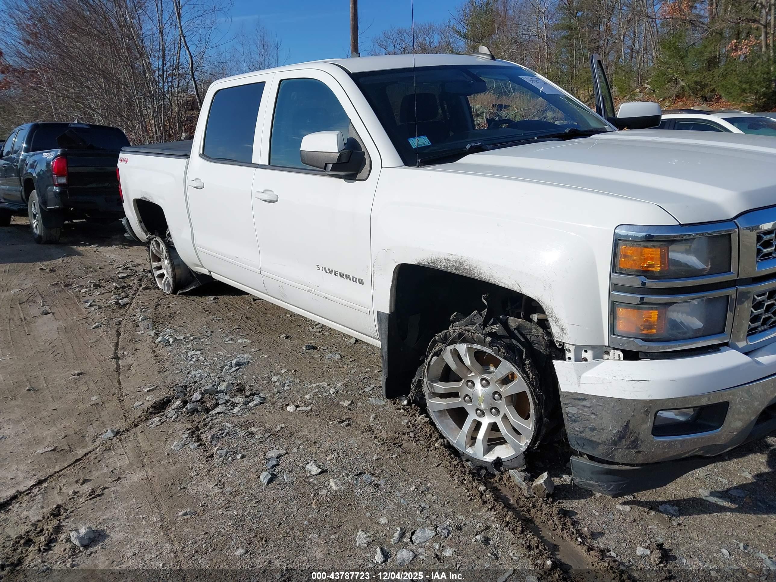 CHEVROLET SILVERADO image 6