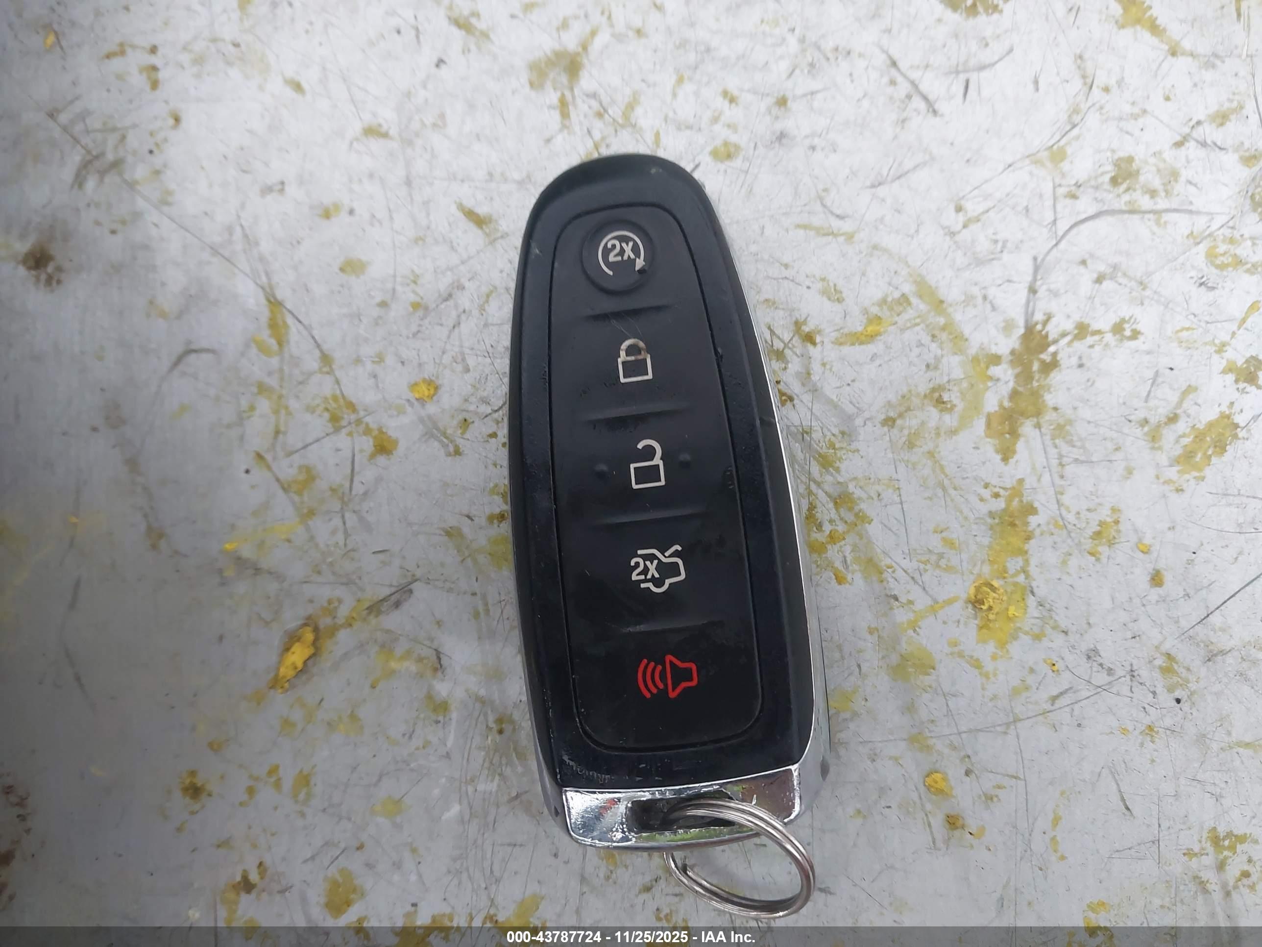 FORD ESCAPE image 11