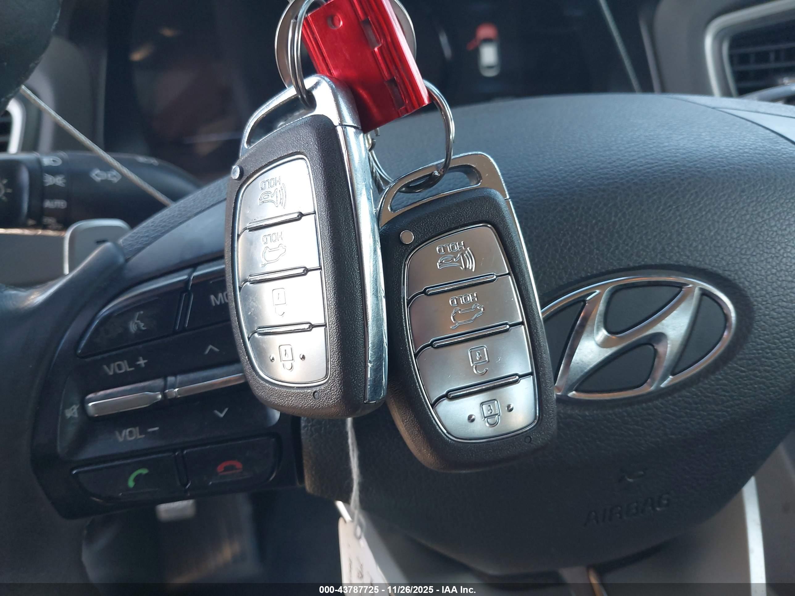 HYUNDAI IONIQ image 11