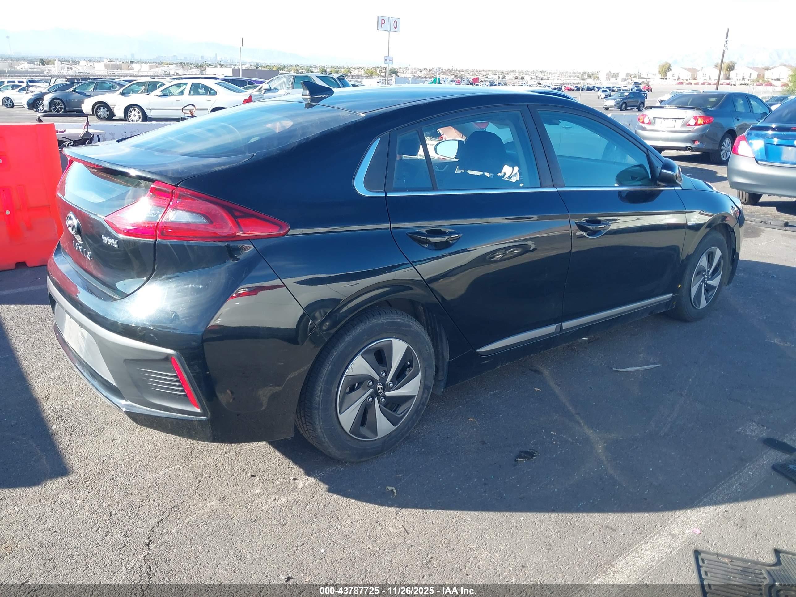 HYUNDAI IONIQ image 4