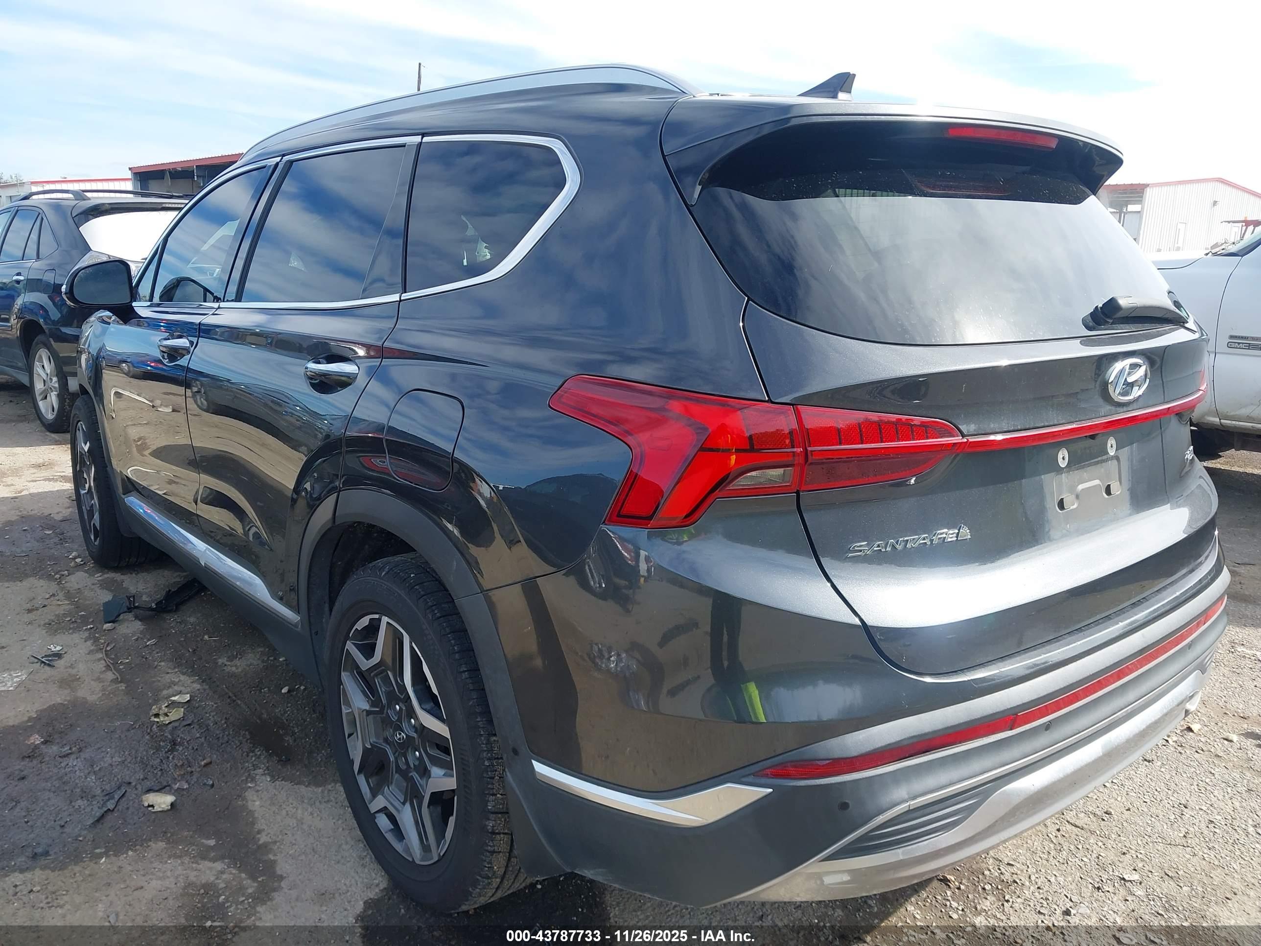 HYUNDAI SANTA image 3