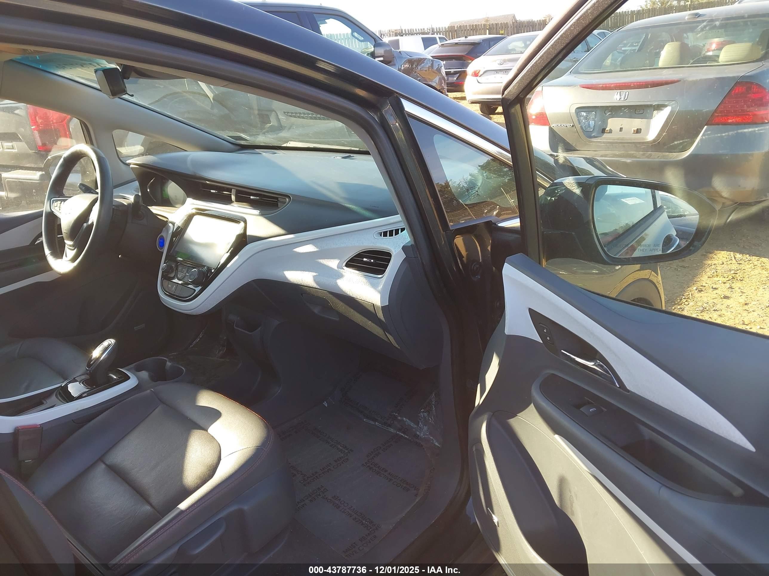 CHEVROLET BOLT image 5