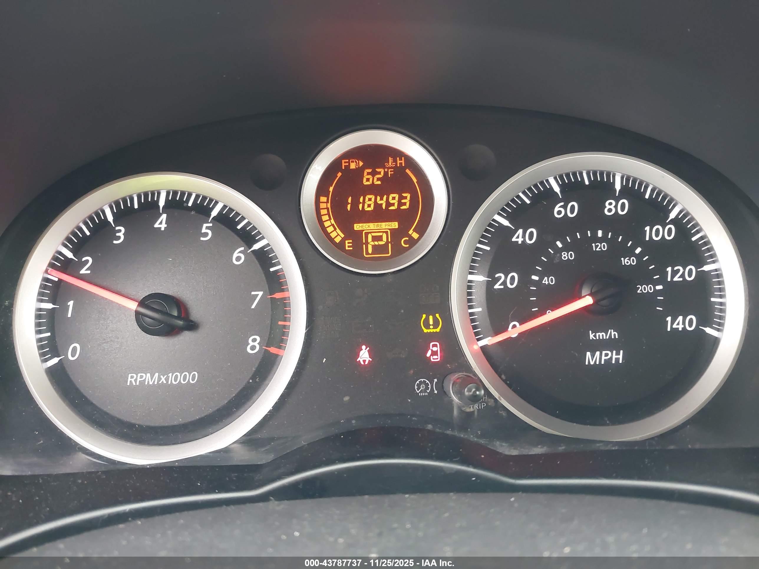 NISSAN SENTRA image 7