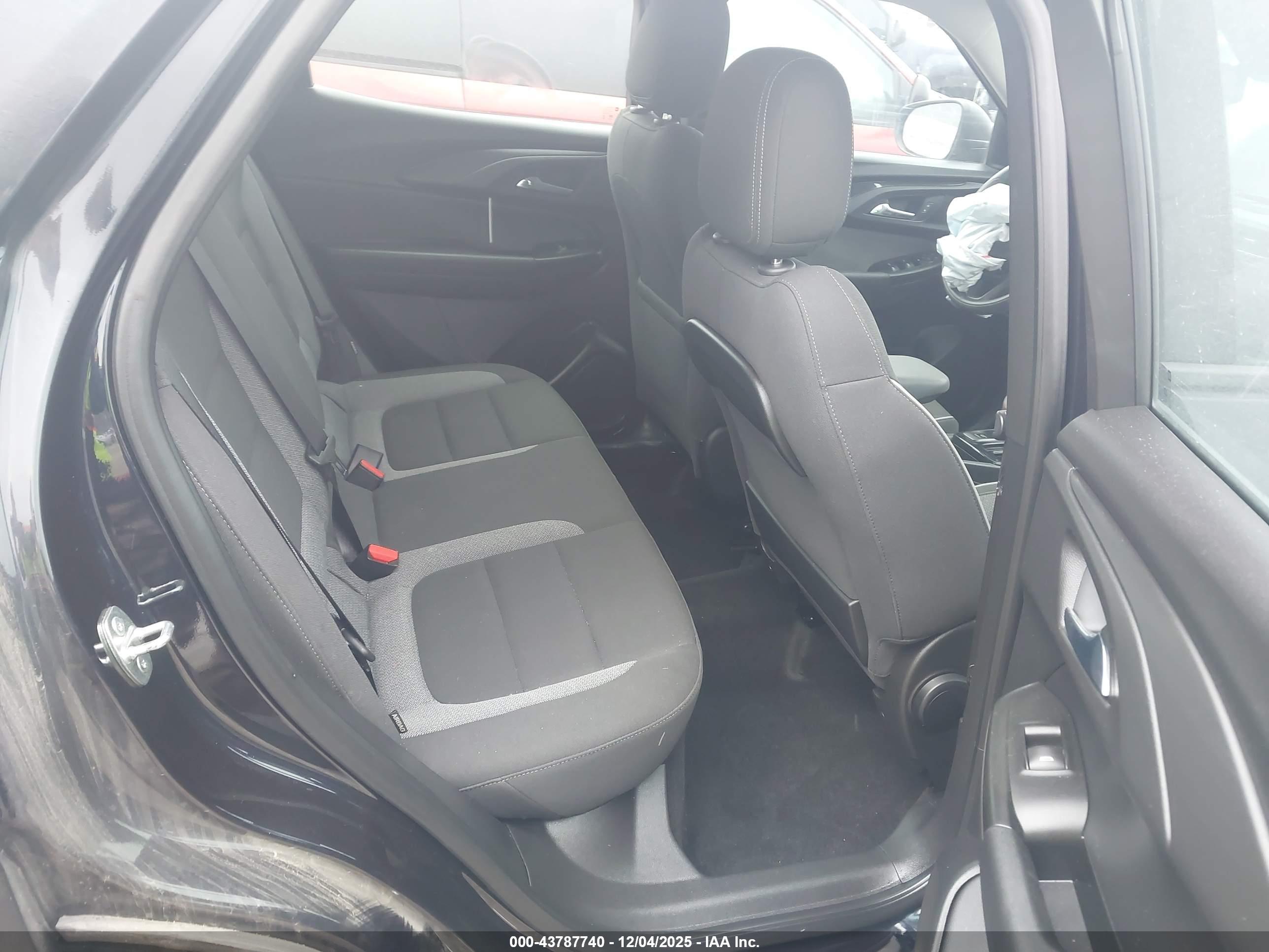 CHEVROLET TRAILBLAZER image 8