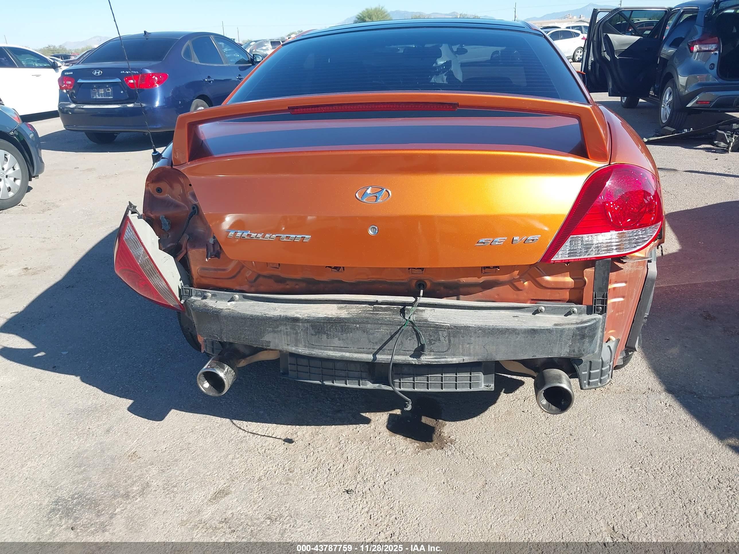HYUNDAI TIBURON image 6