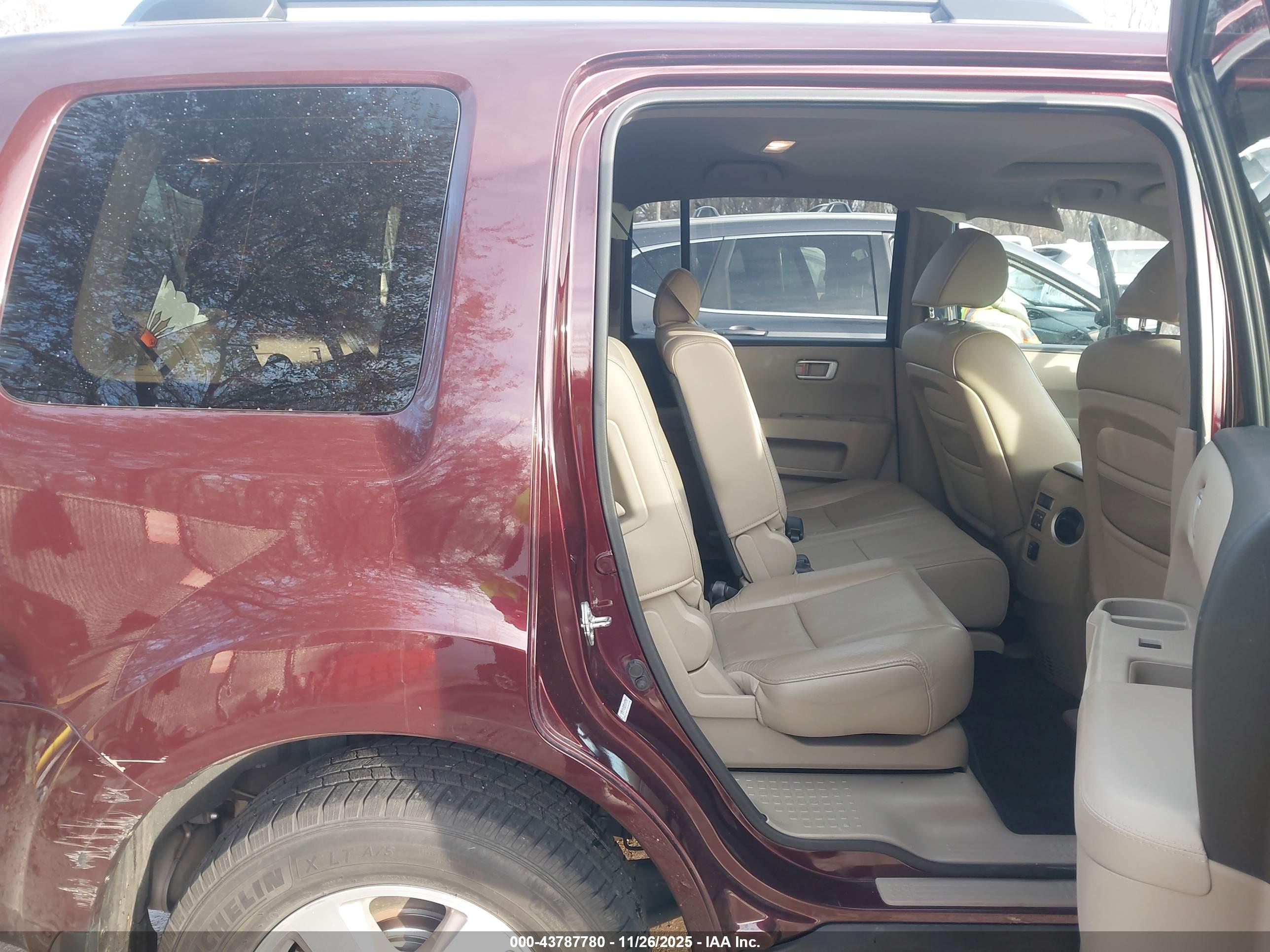 HONDA PILOT image 8