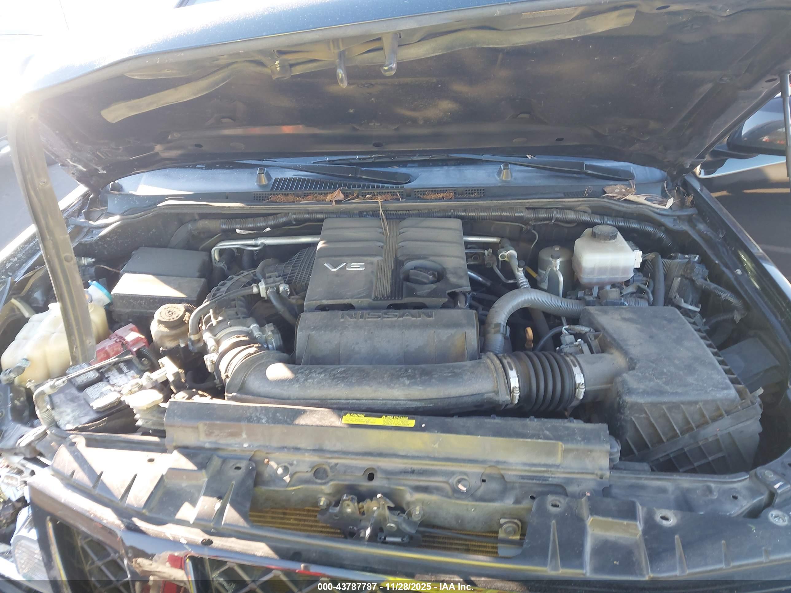 NISSAN FRONTIER image 10