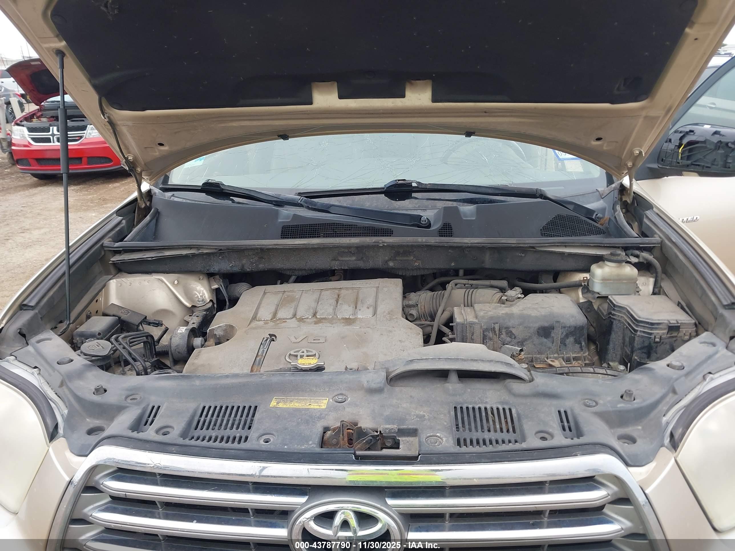 TOYOTA HIGHLANDER image 10