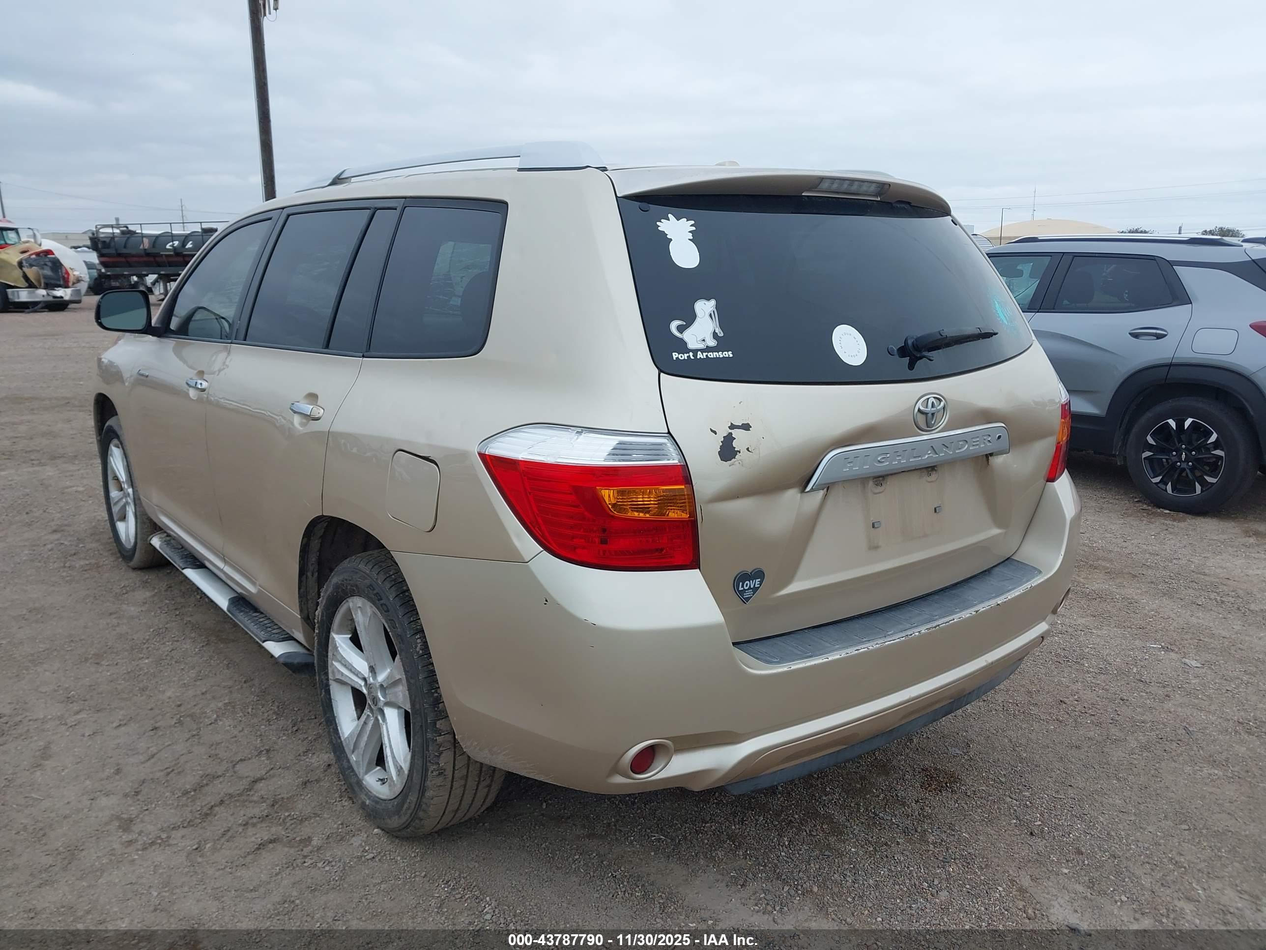 TOYOTA HIGHLANDER image 3