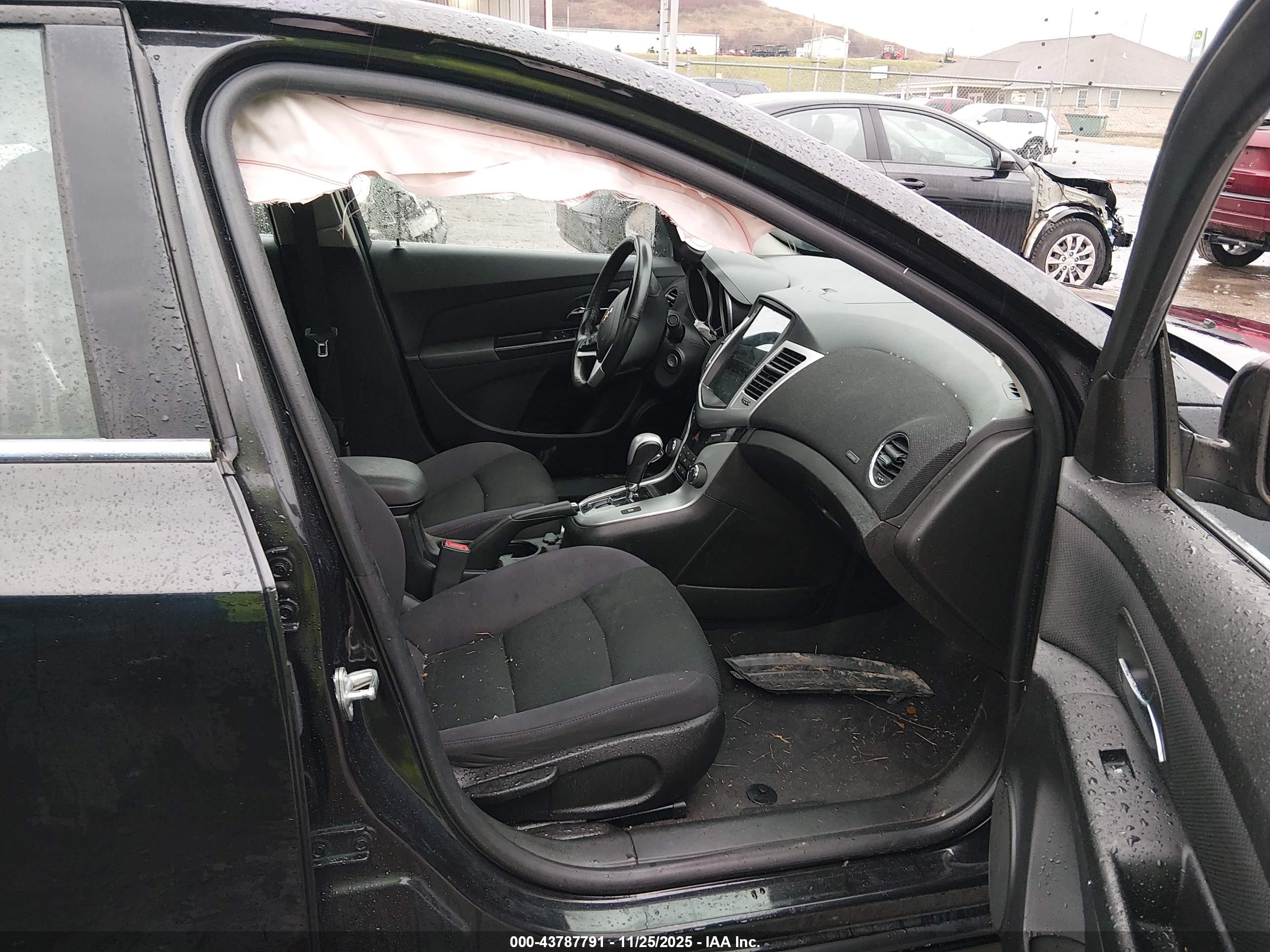 CHEVROLET CRUZE image 5