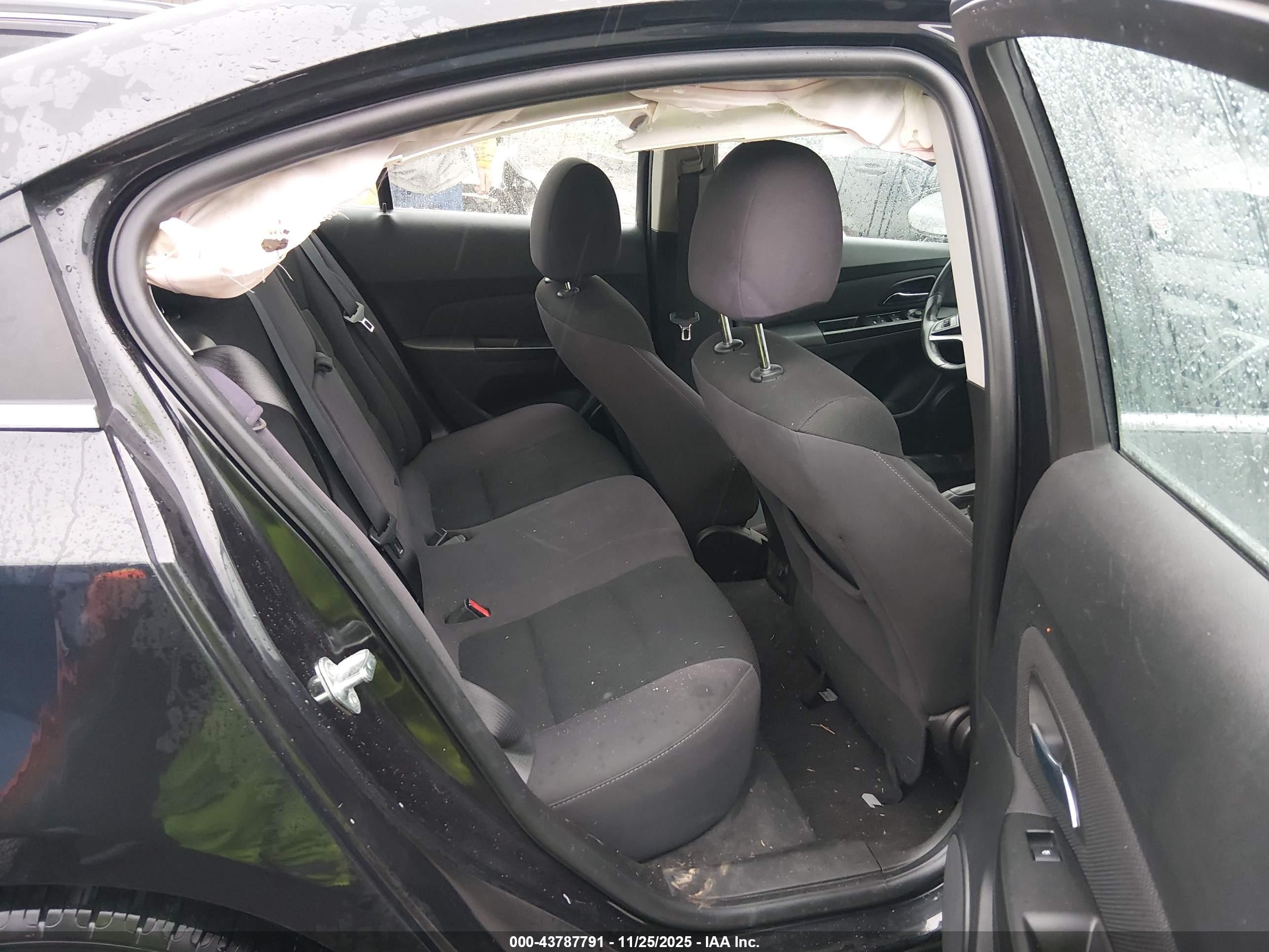CHEVROLET CRUZE image 8