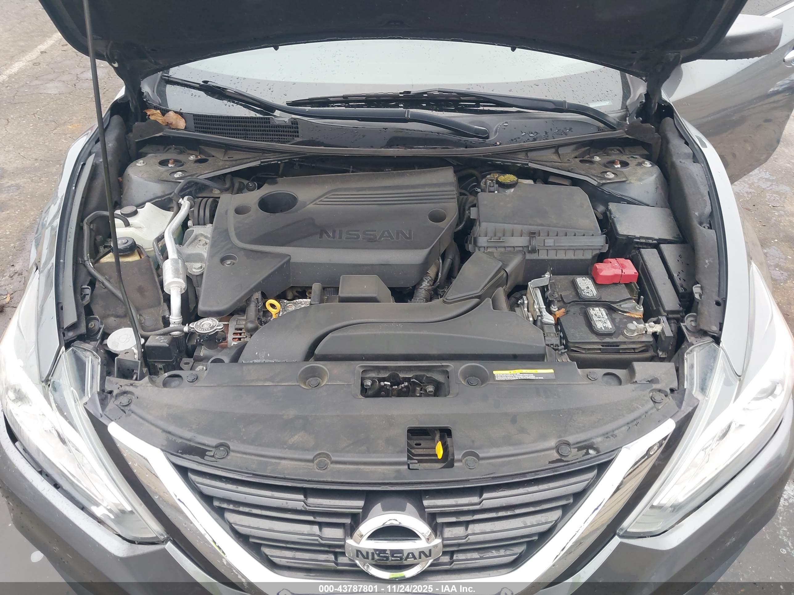 NISSAN ALTIMA image 10