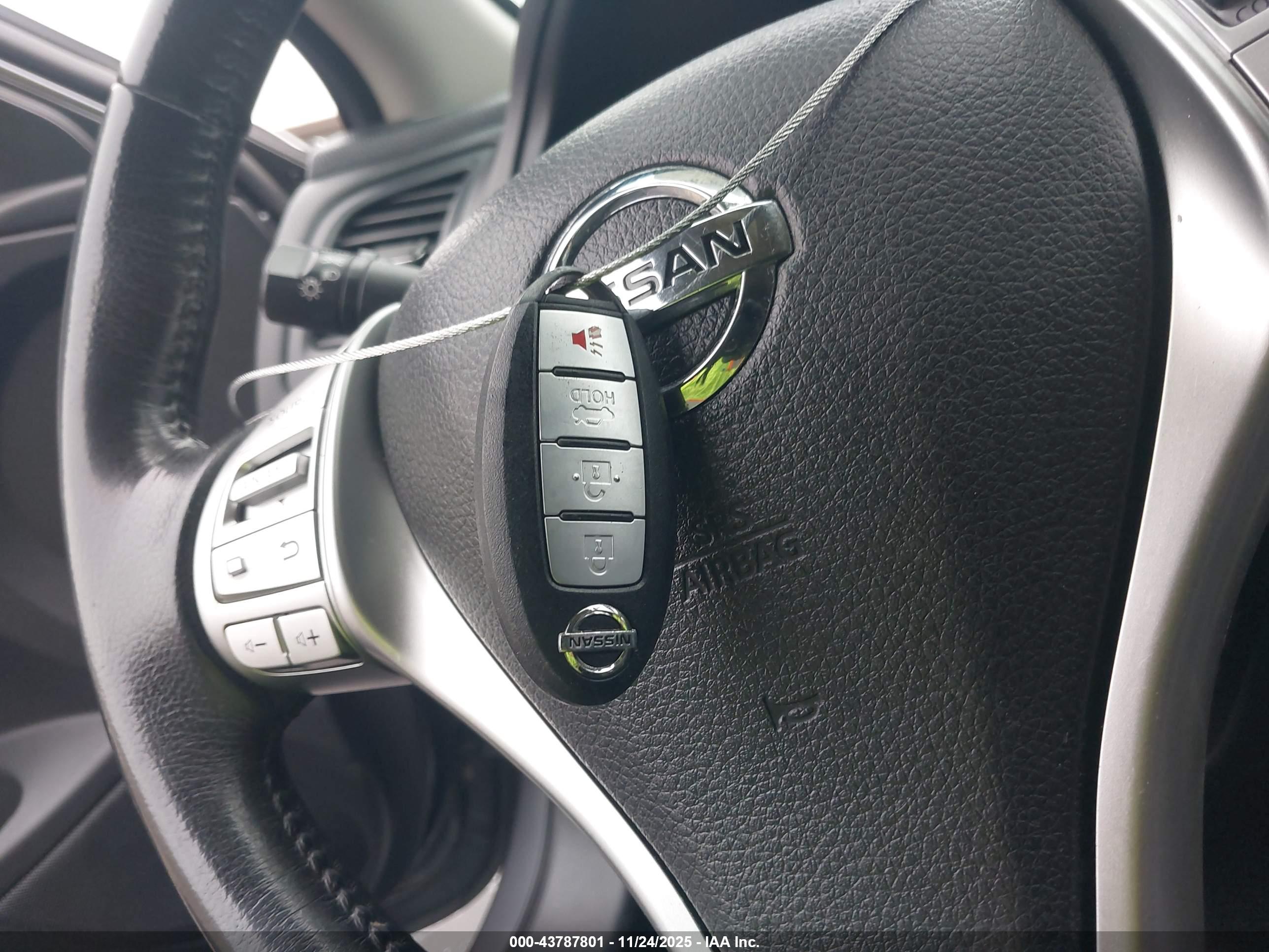 NISSAN ALTIMA image 11