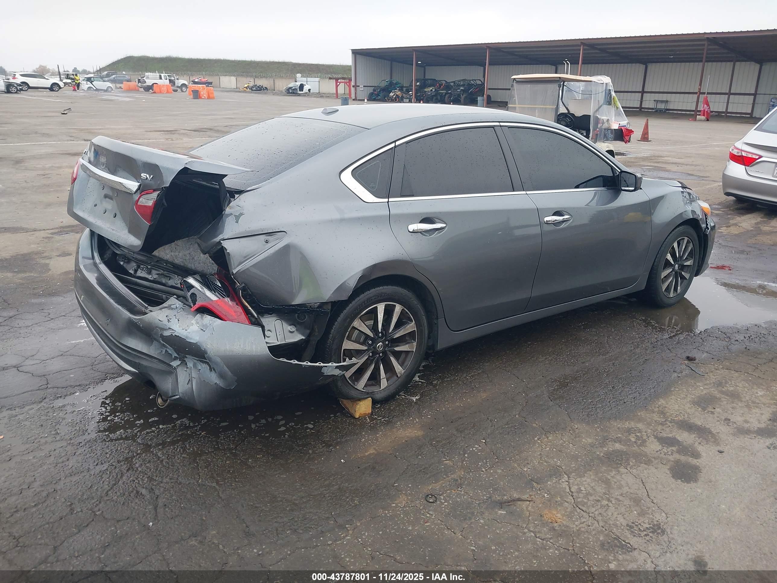 NISSAN ALTIMA image 4