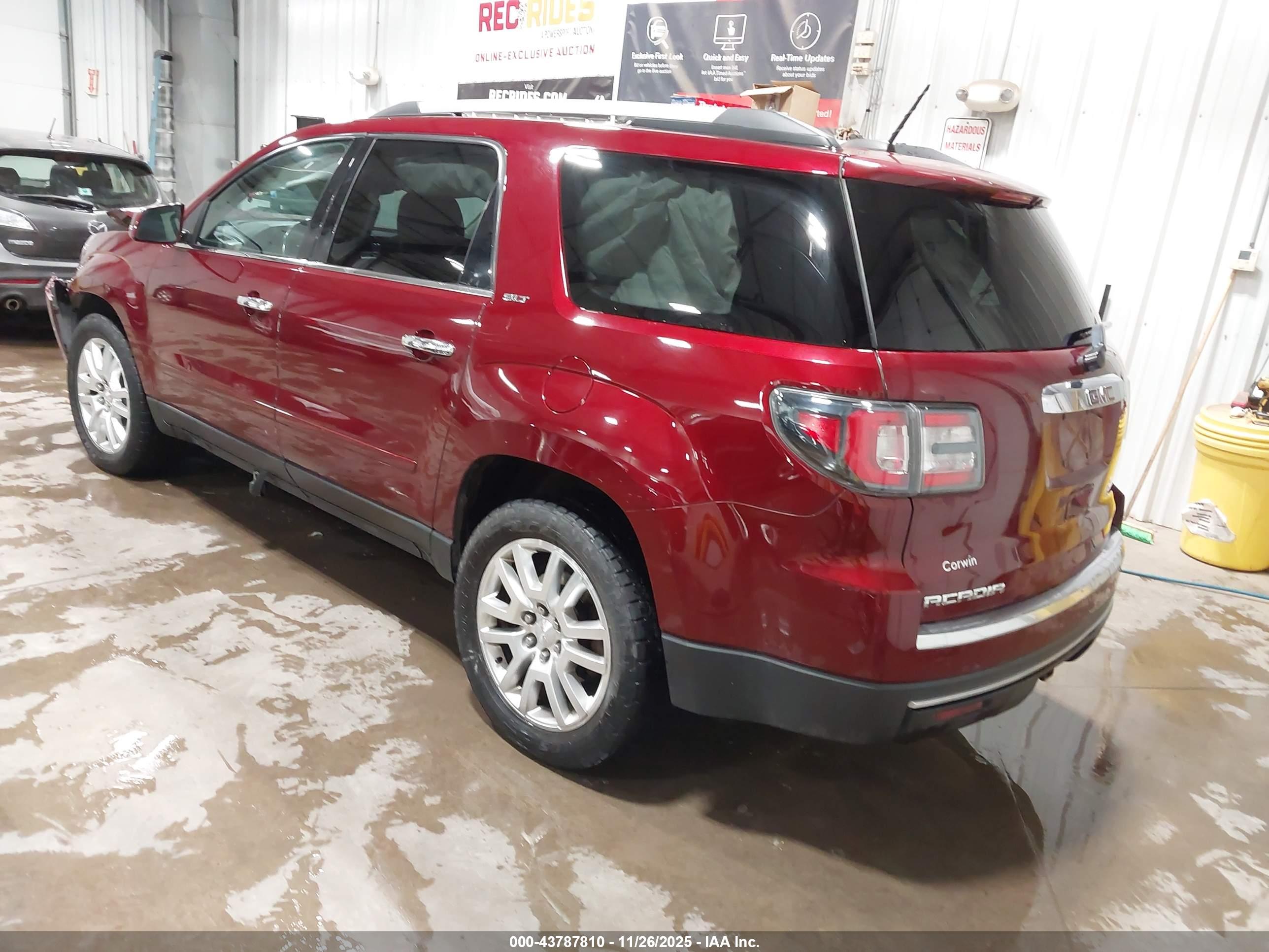 GMC ACADIA image 3