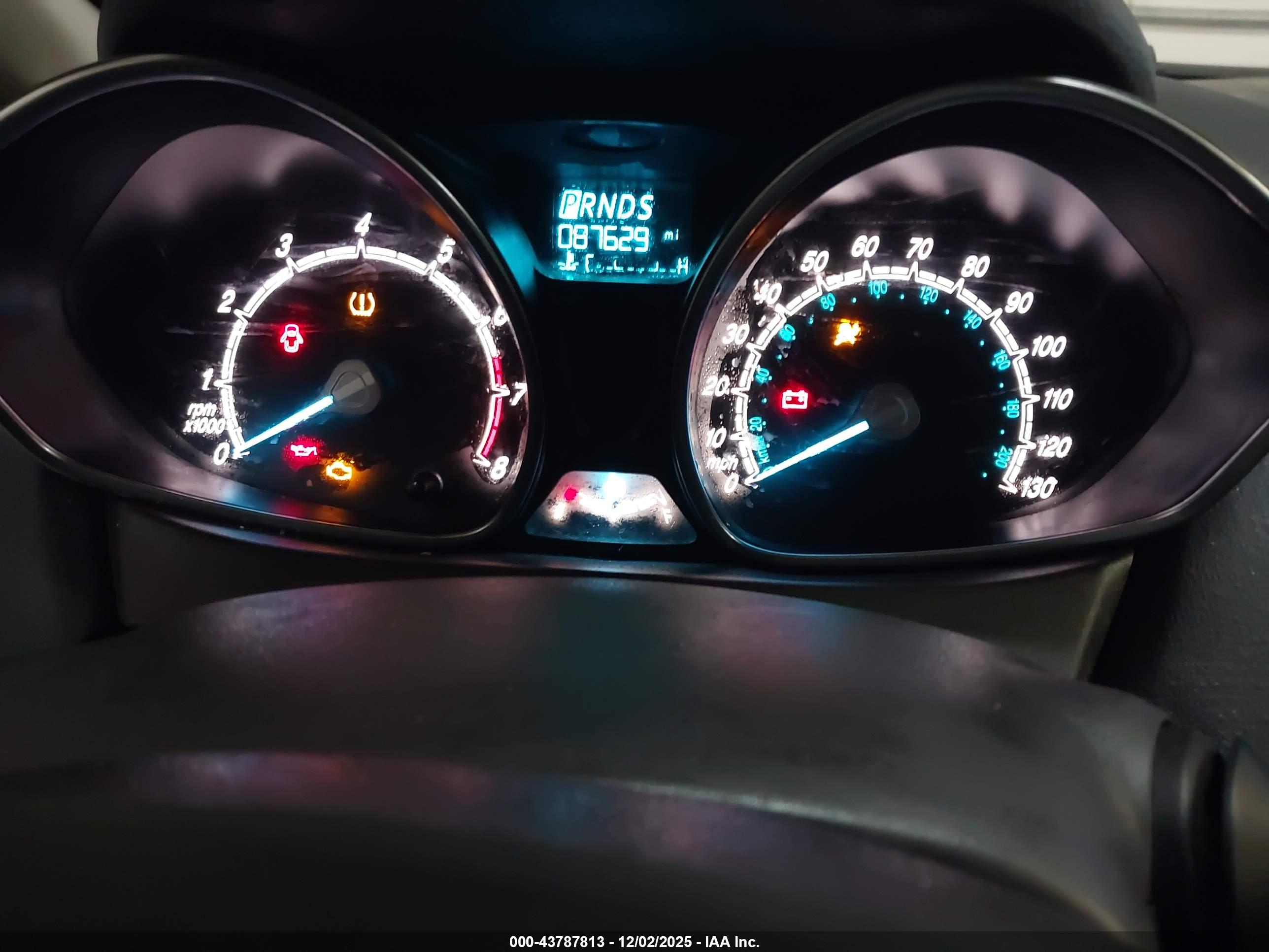 FORD FIESTA image 7