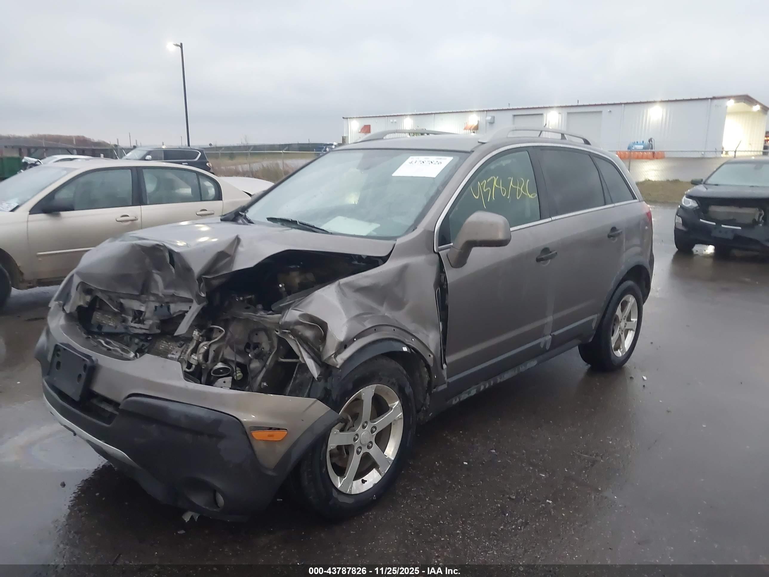 CHEVROLET CAPTIVA image 2