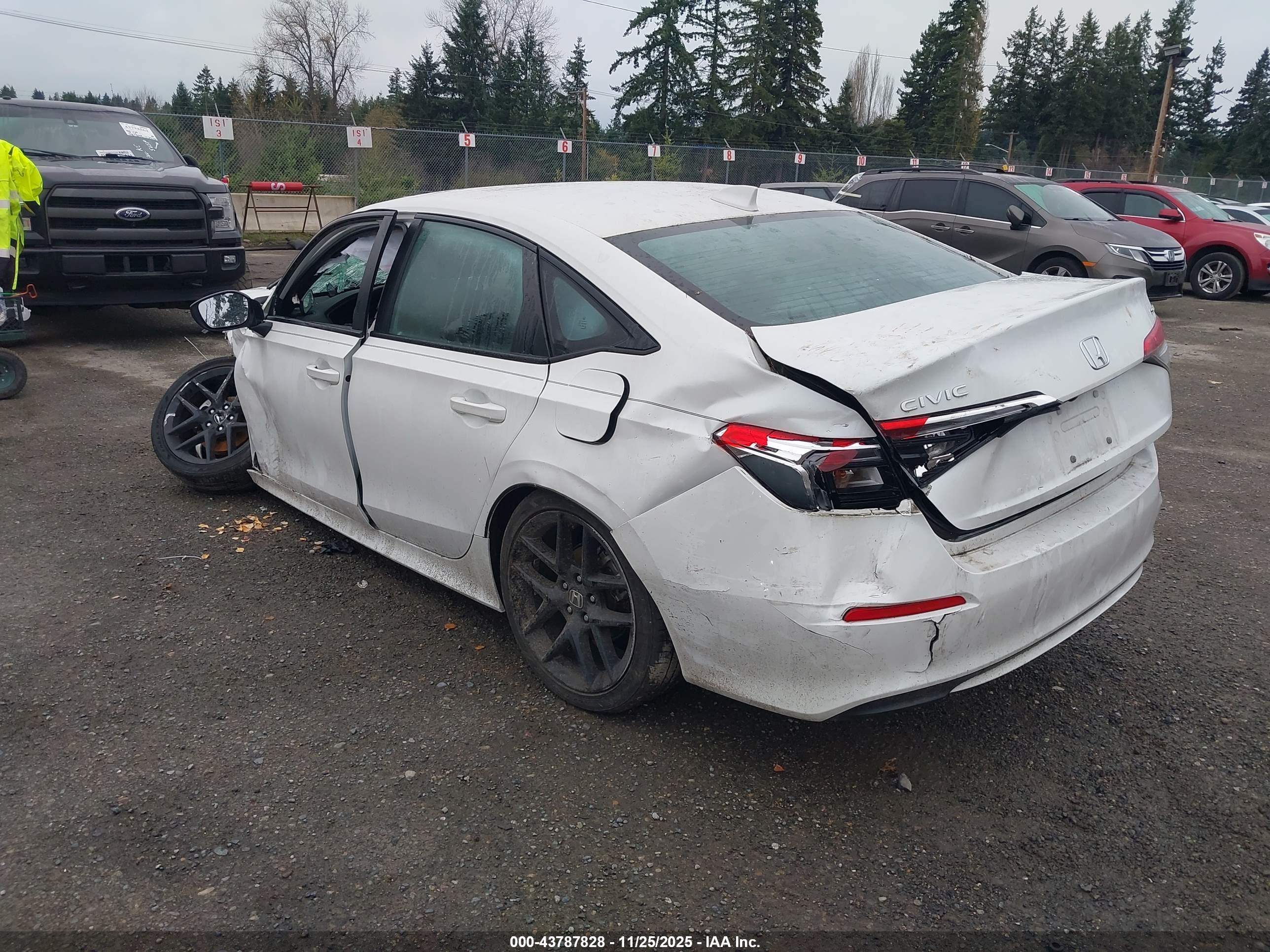 HONDA CIVIC image 3