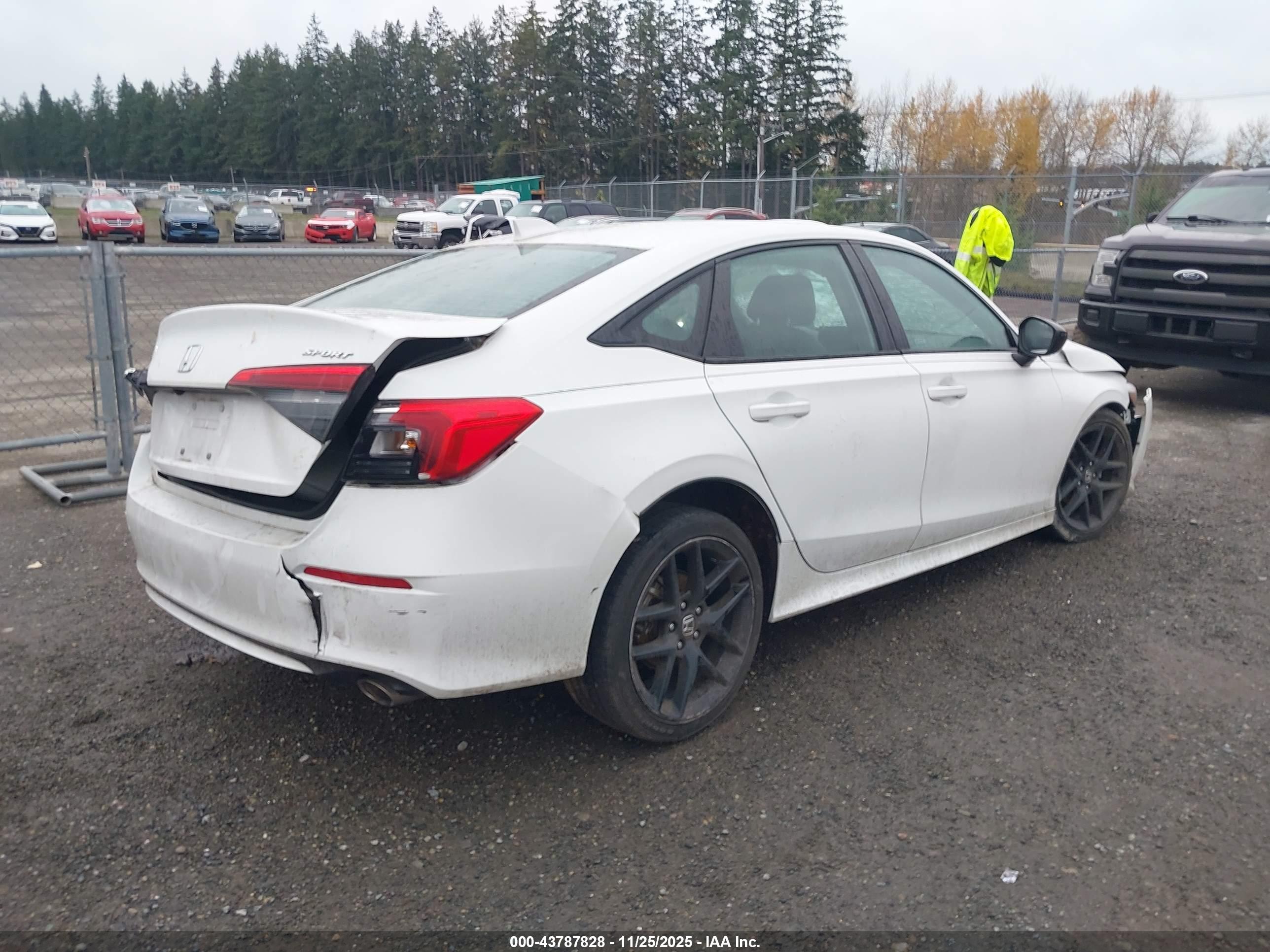 HONDA CIVIC image 4