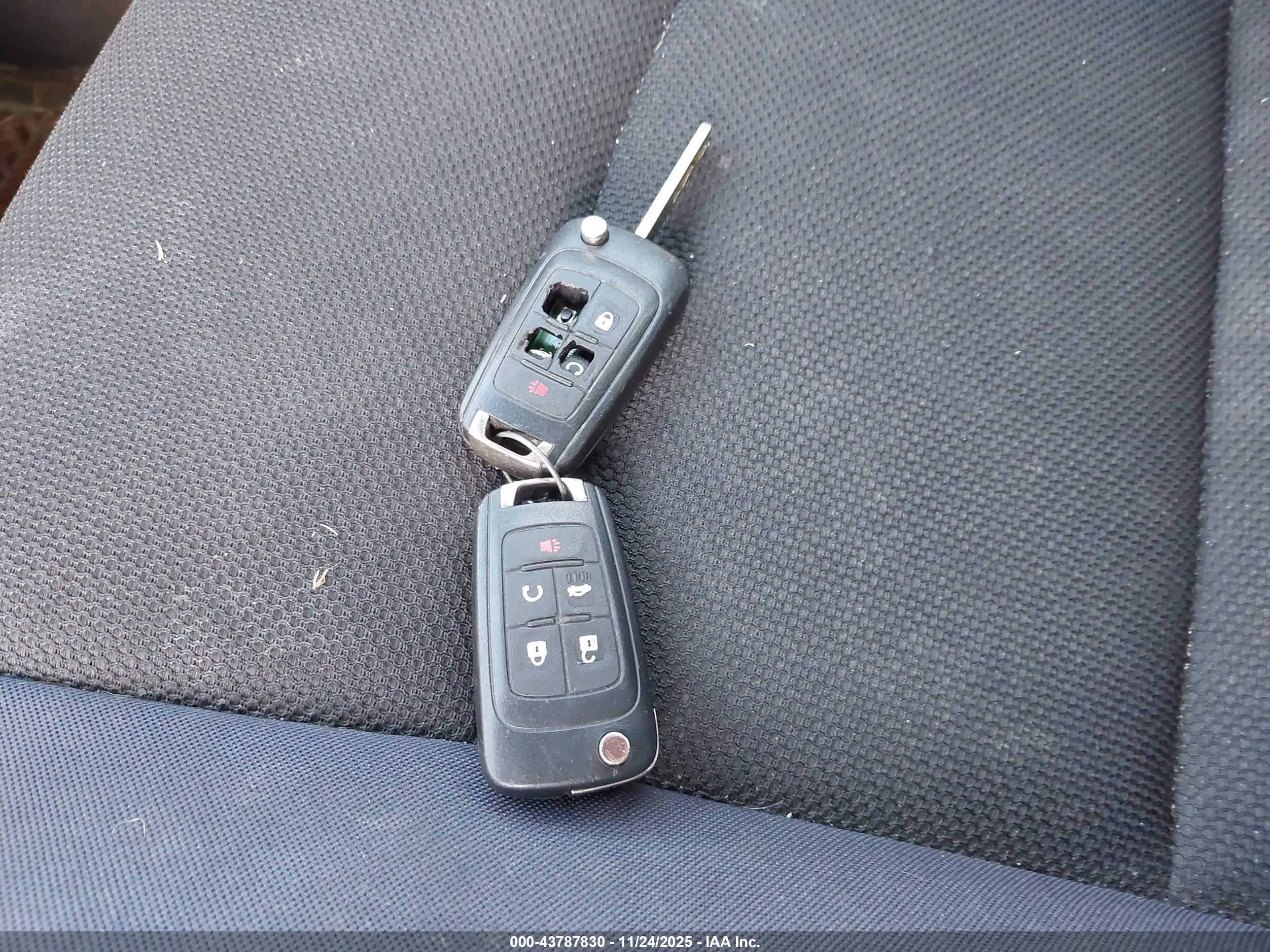 CHEVROLET CRUZE image 11