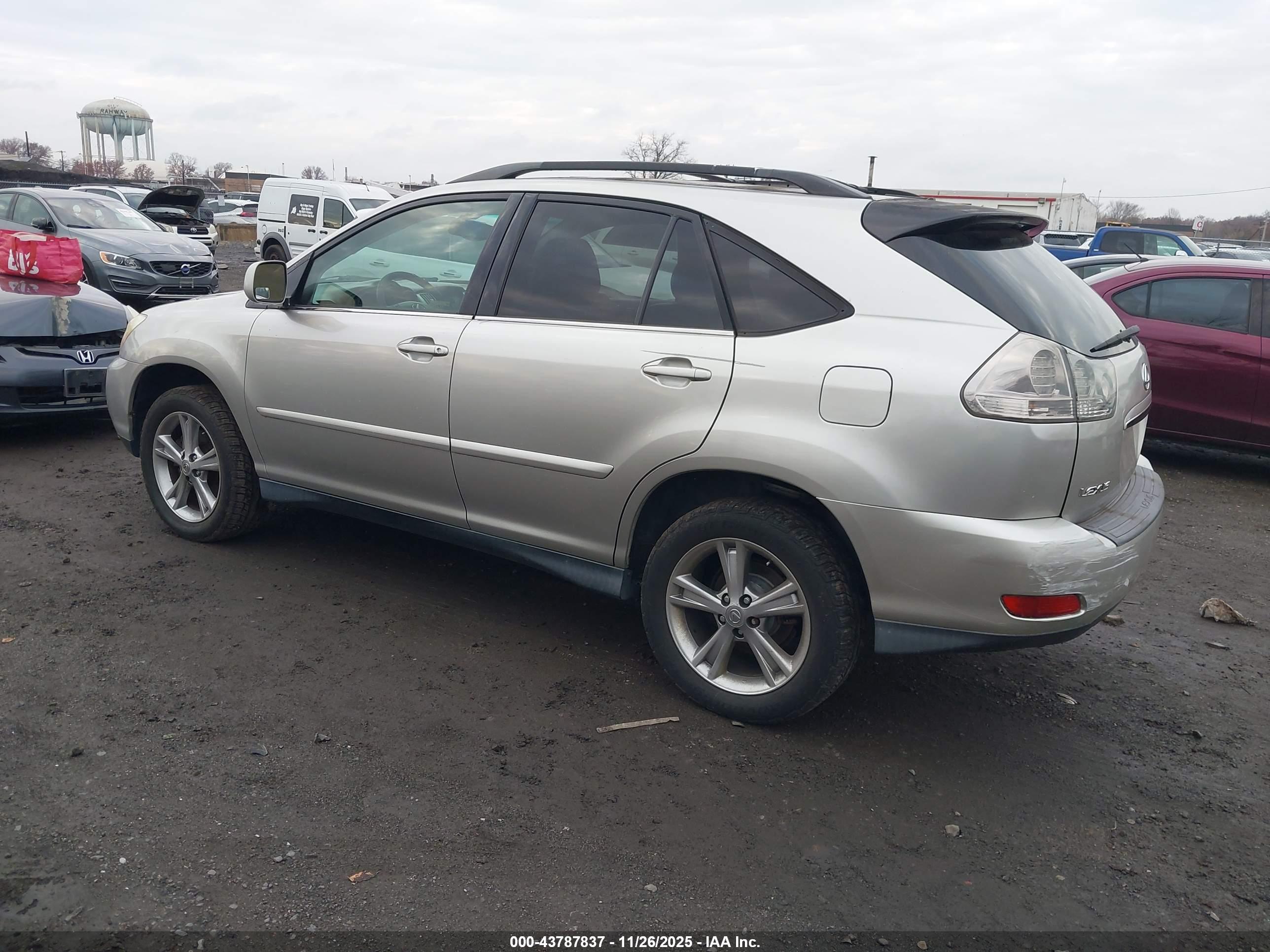 LEXUS RX image 3