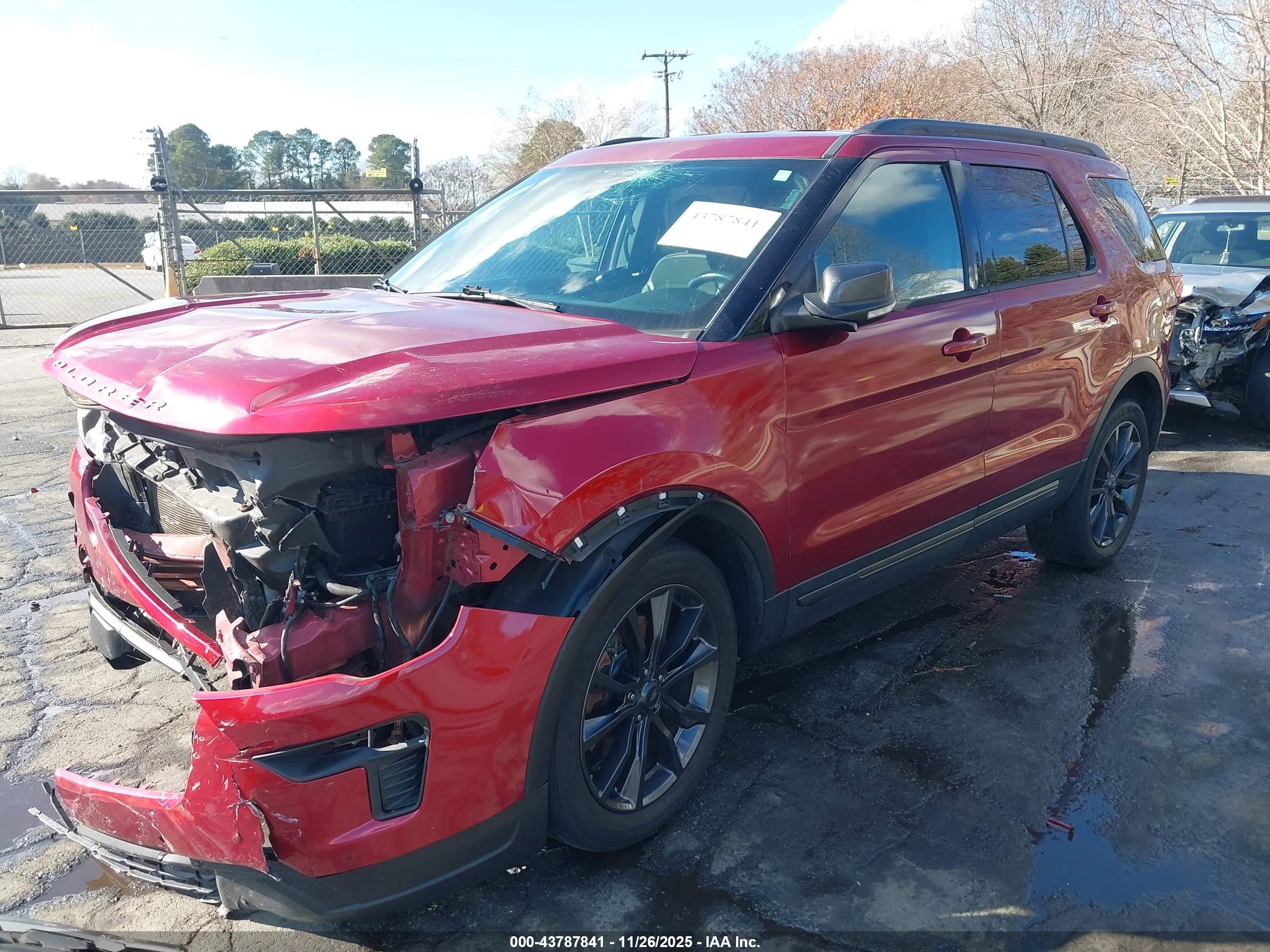 FORD EXPLORER image 2