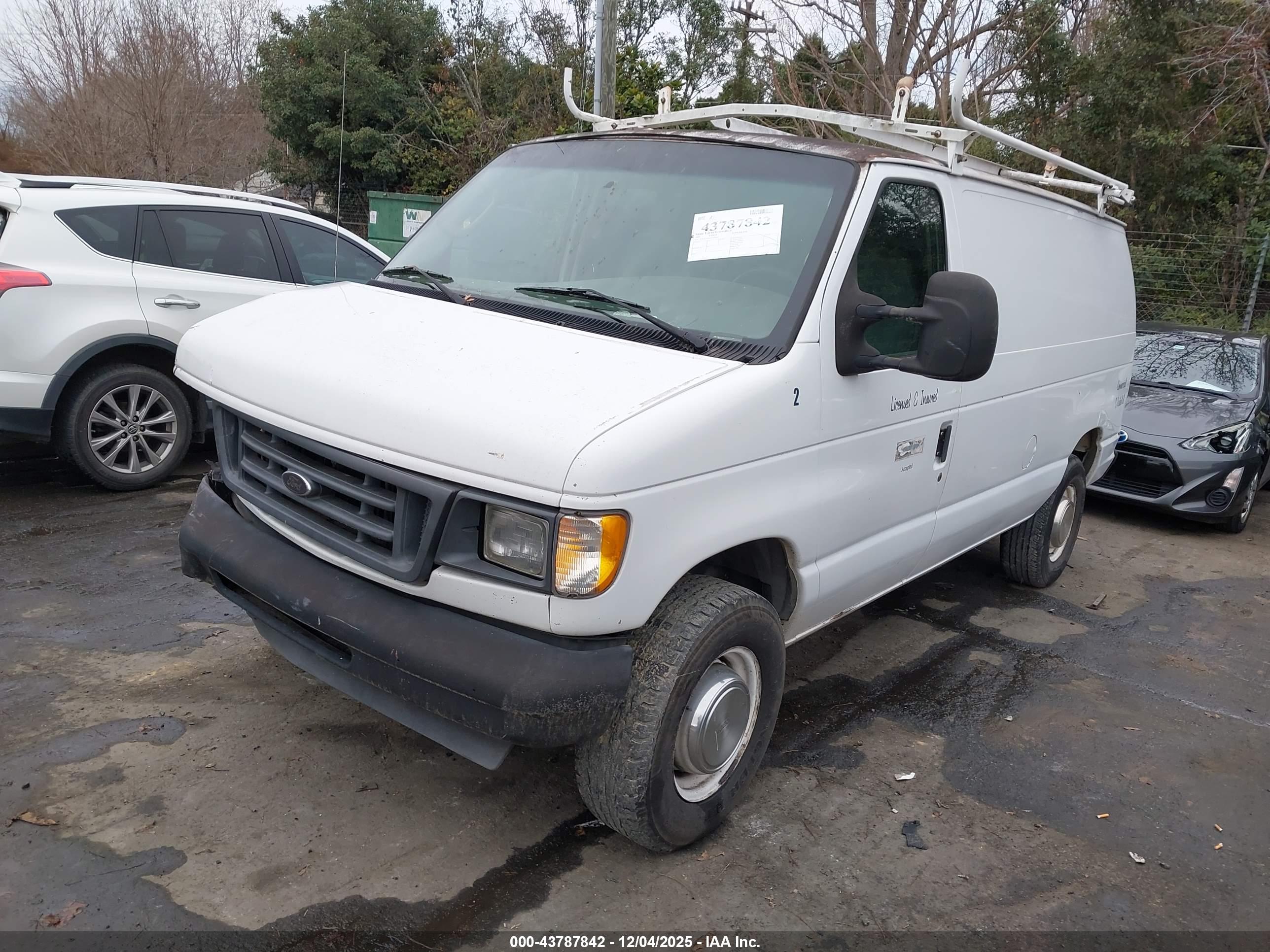 FORD E-250 image 2