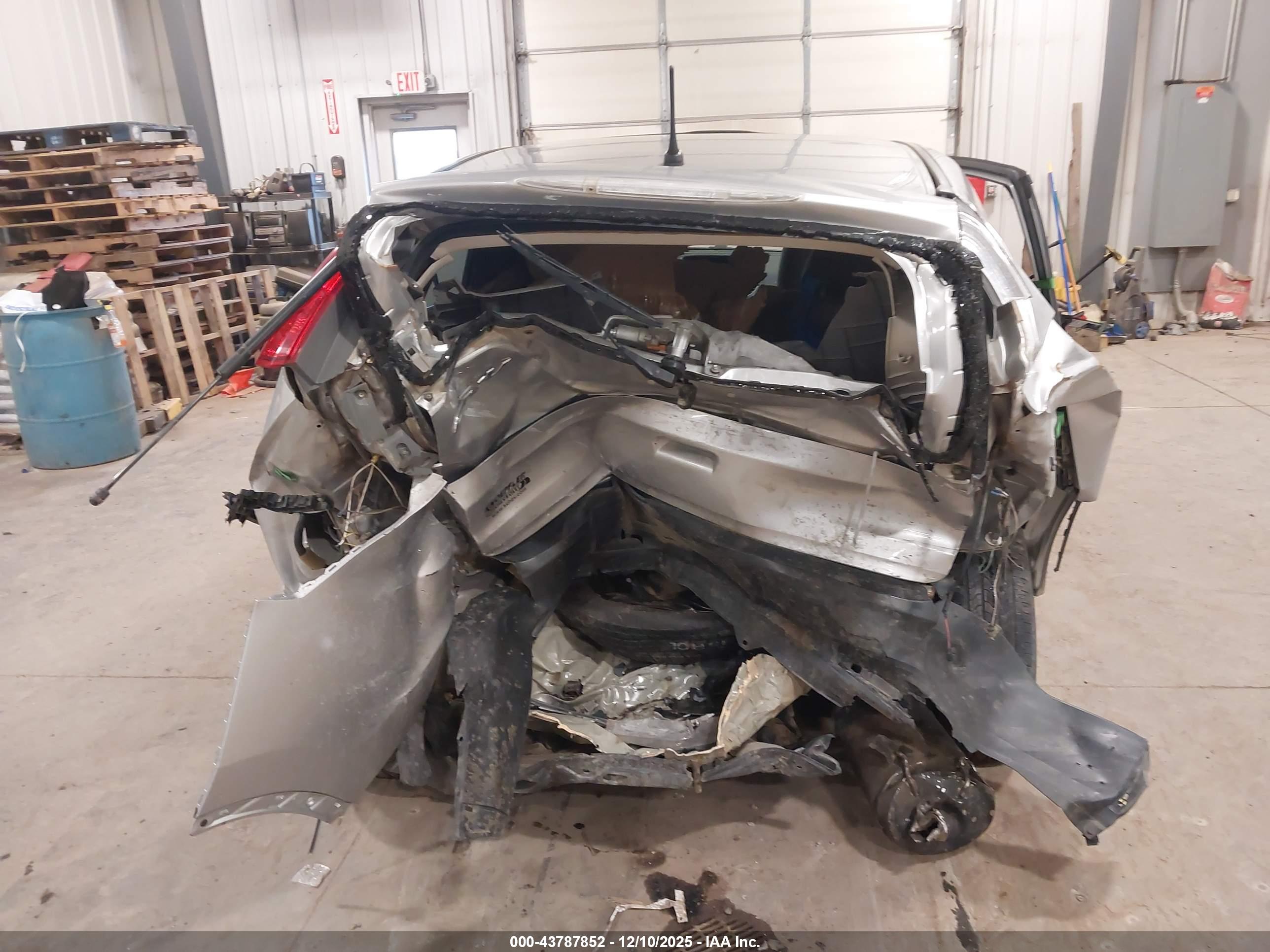 HONDA CR-V image 6