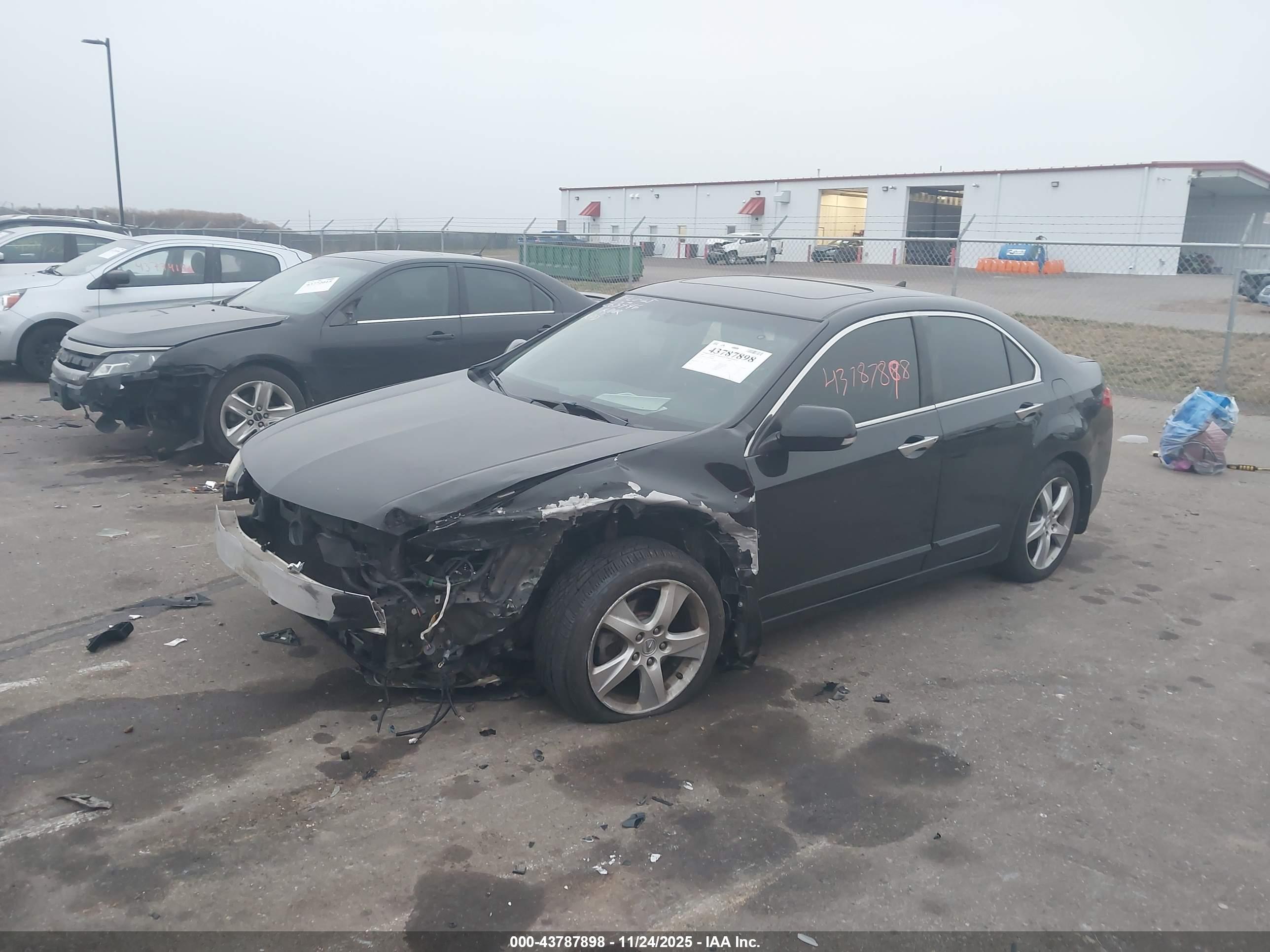 ACURA TSX image 2