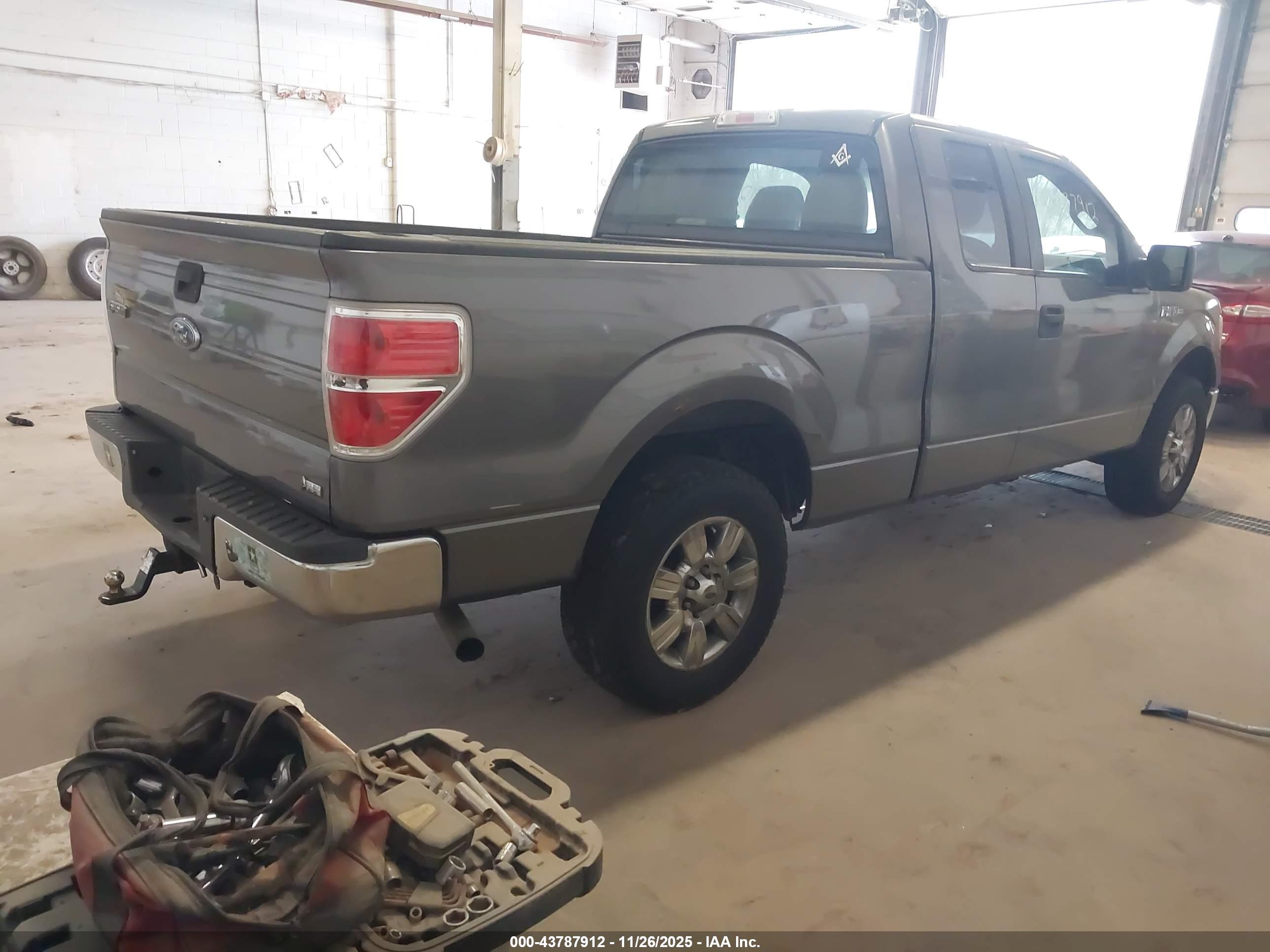 FORD F-150 image 4
